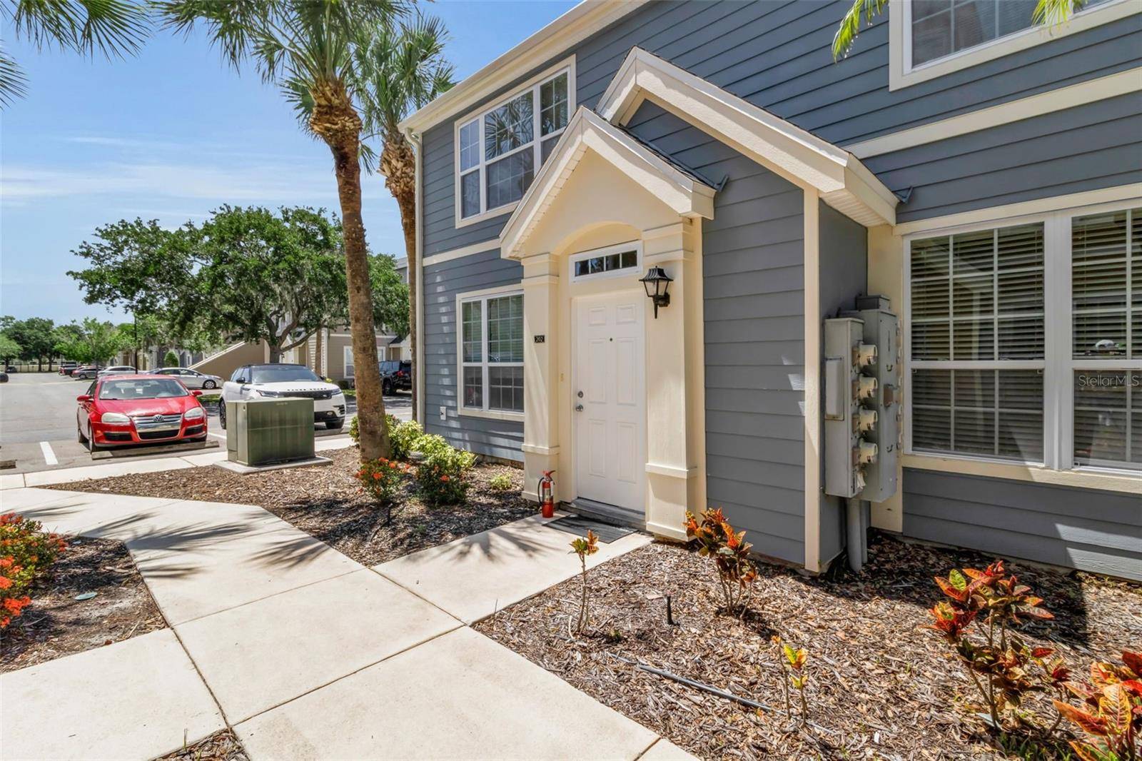 5541 ROSEHILL RD #202, Sarasota, FL 34233