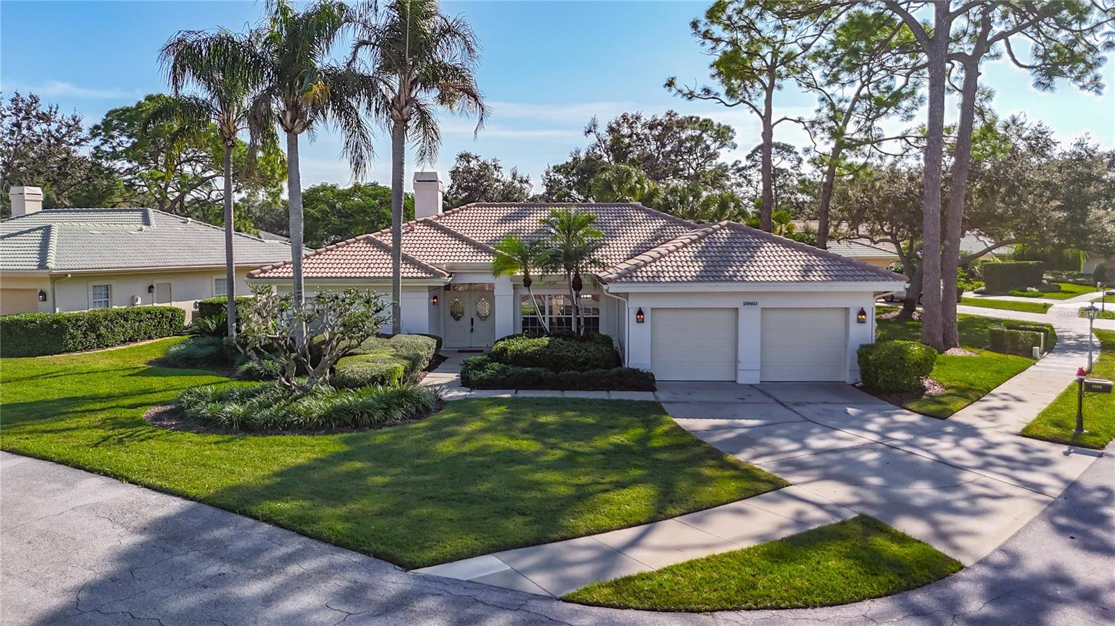 2960 SANDRINGHAM PL, Sarasota, FL 34235