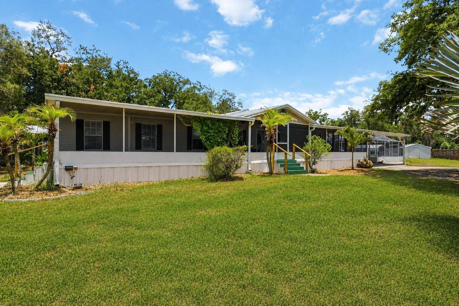 12104 WOODSIDE DR, Riverview, FL 33579