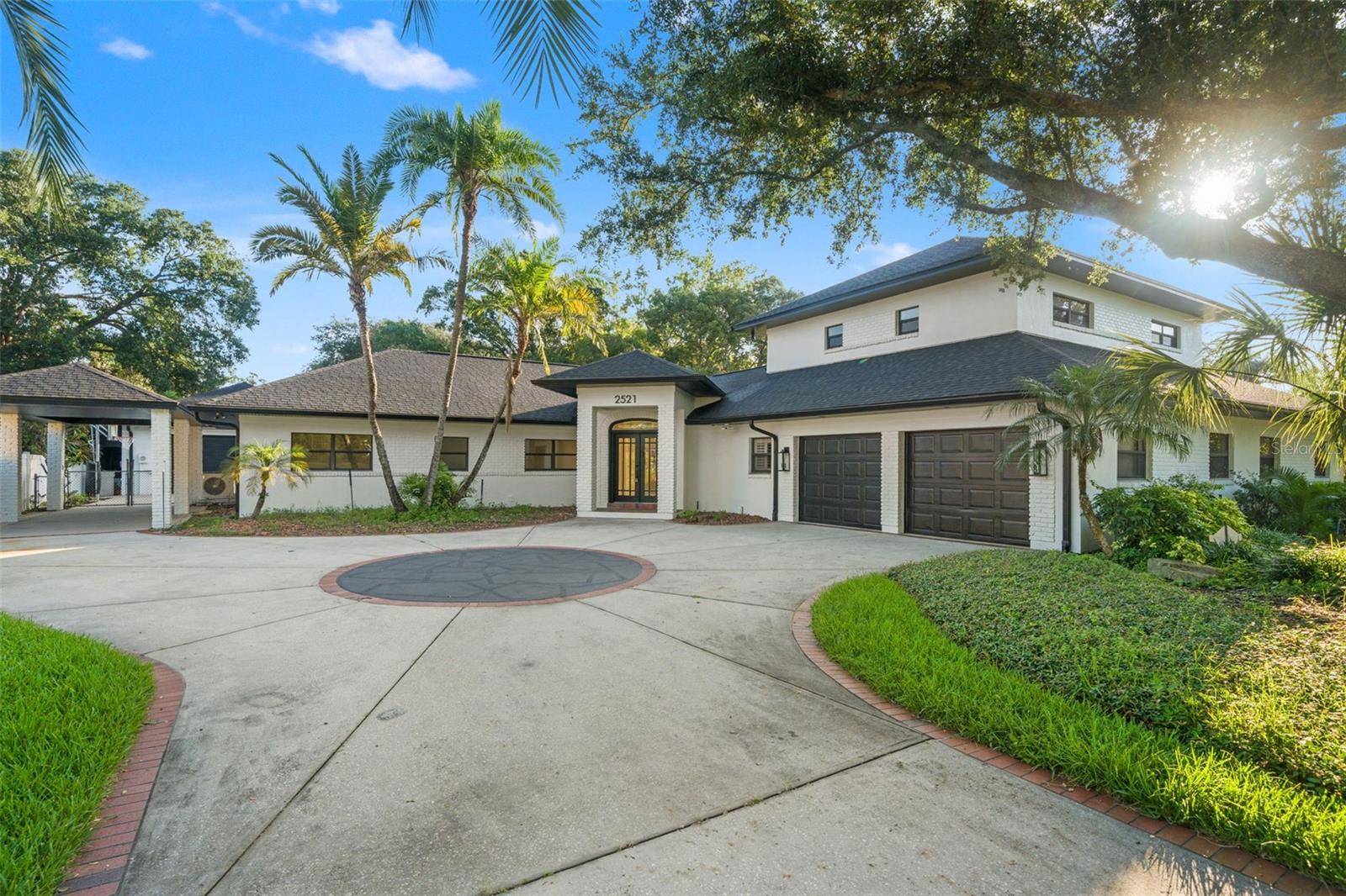 2521 LAKE ELLEN DR, Tampa, FL 33618