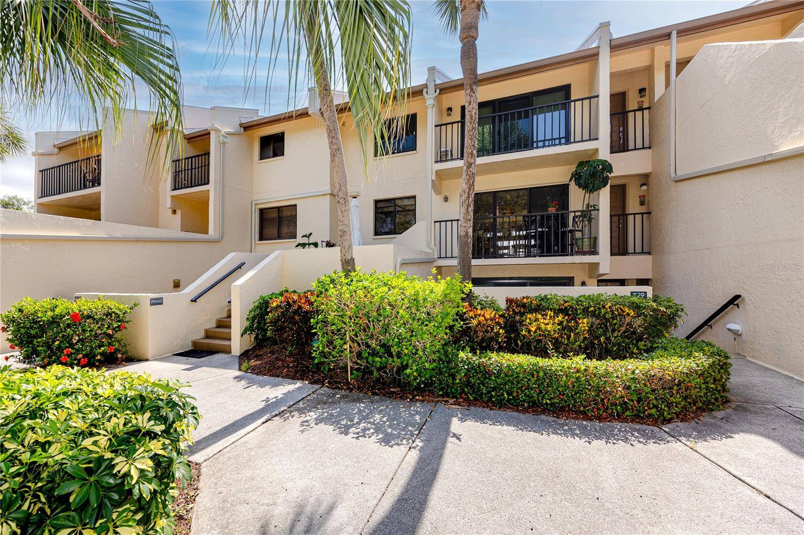 7530 SUNSHINE SKYWAY LN S #115, St Petersburg, FL 33711
