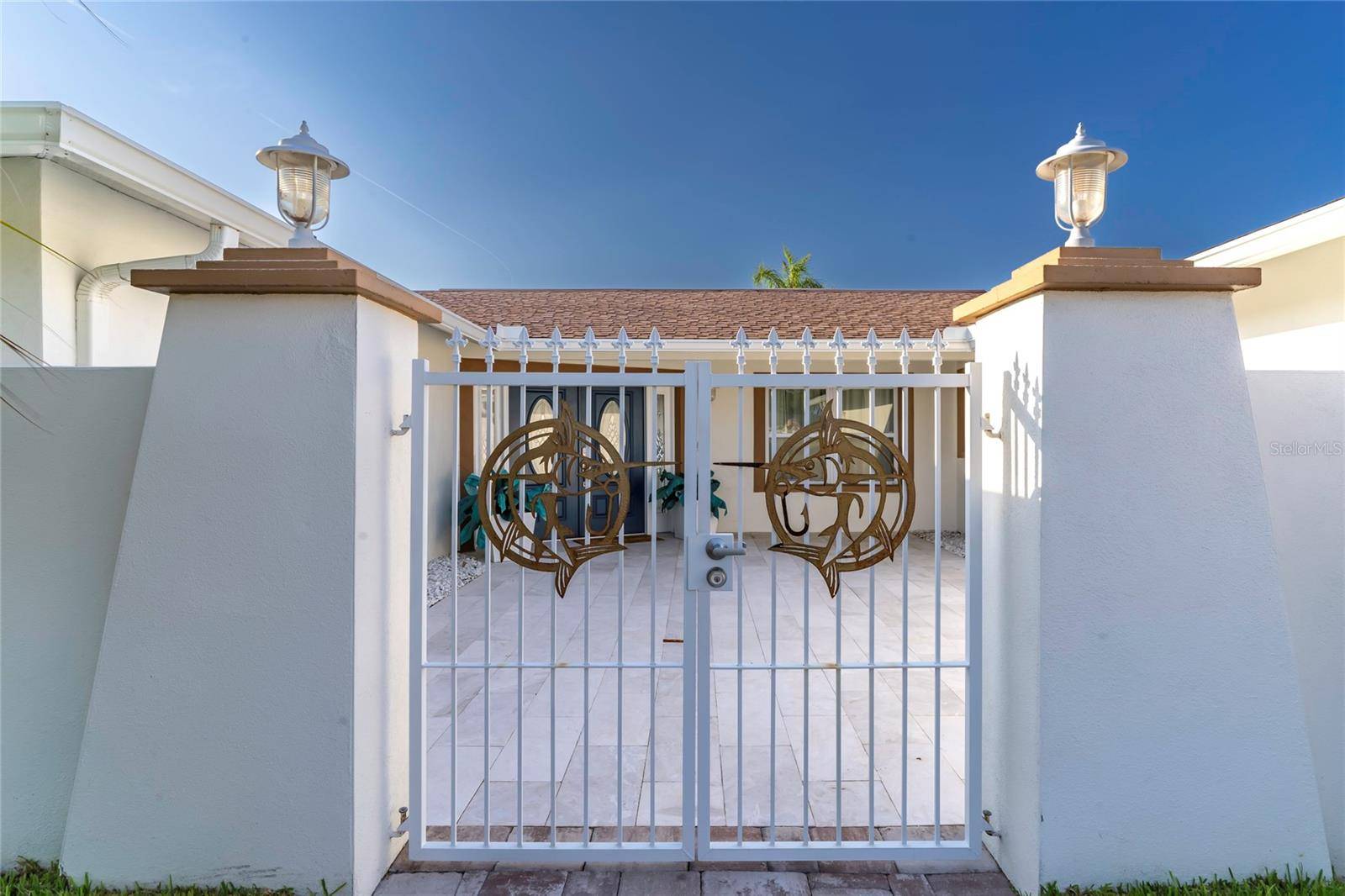 320 HARBOR PASSAGE, Clearwater Beach, FL 33767