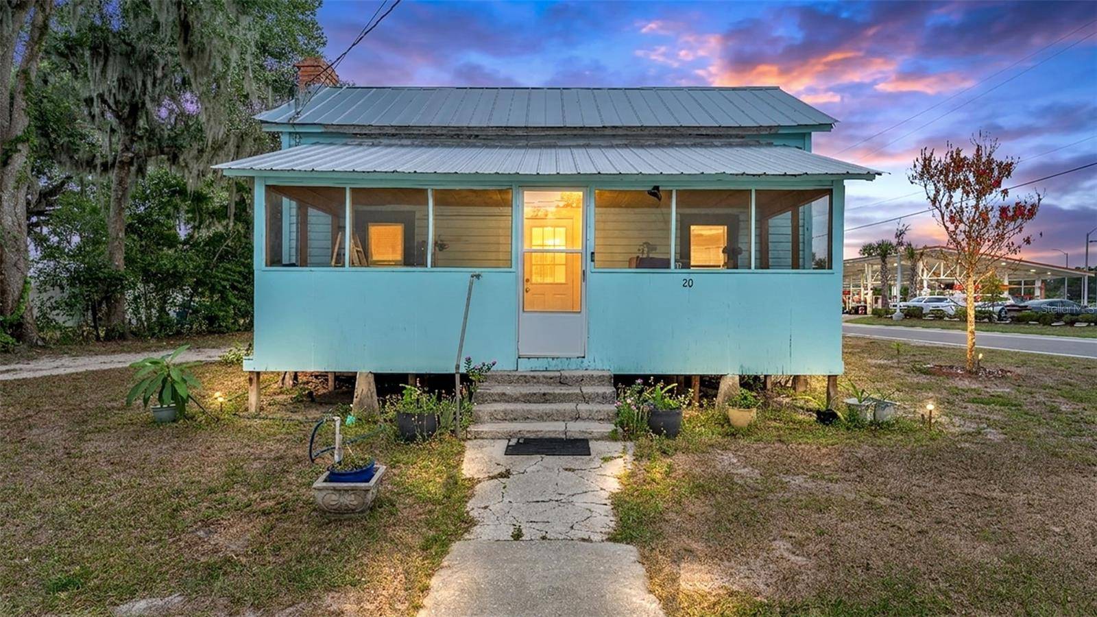 20 S LANIER AVE, Fort Meade, FL 33841