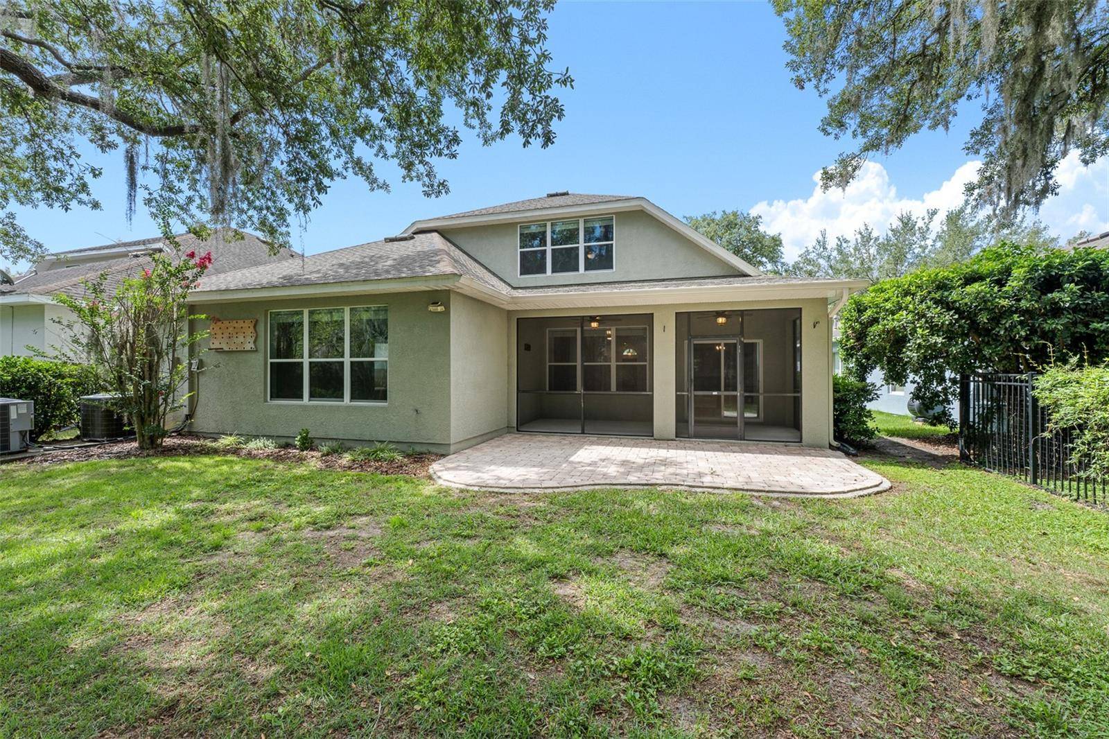 15814 STARLING WATER DR, Lithia, FL 33547