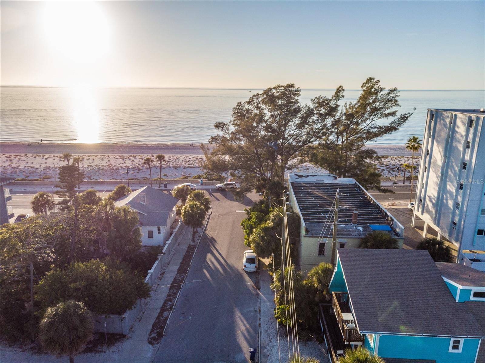 110 4TH AVE, St Pete Beach, FL 33706