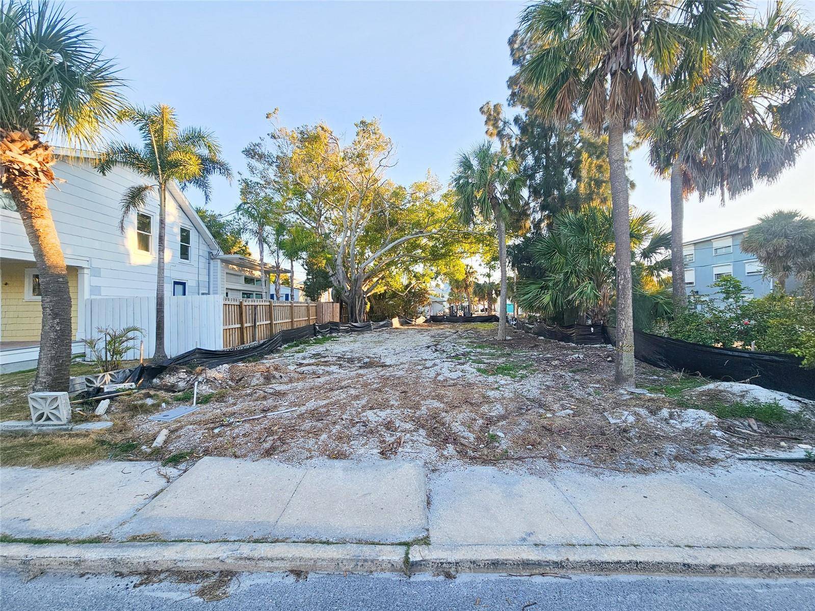 110 4TH AVE, St Pete Beach, FL 33706
