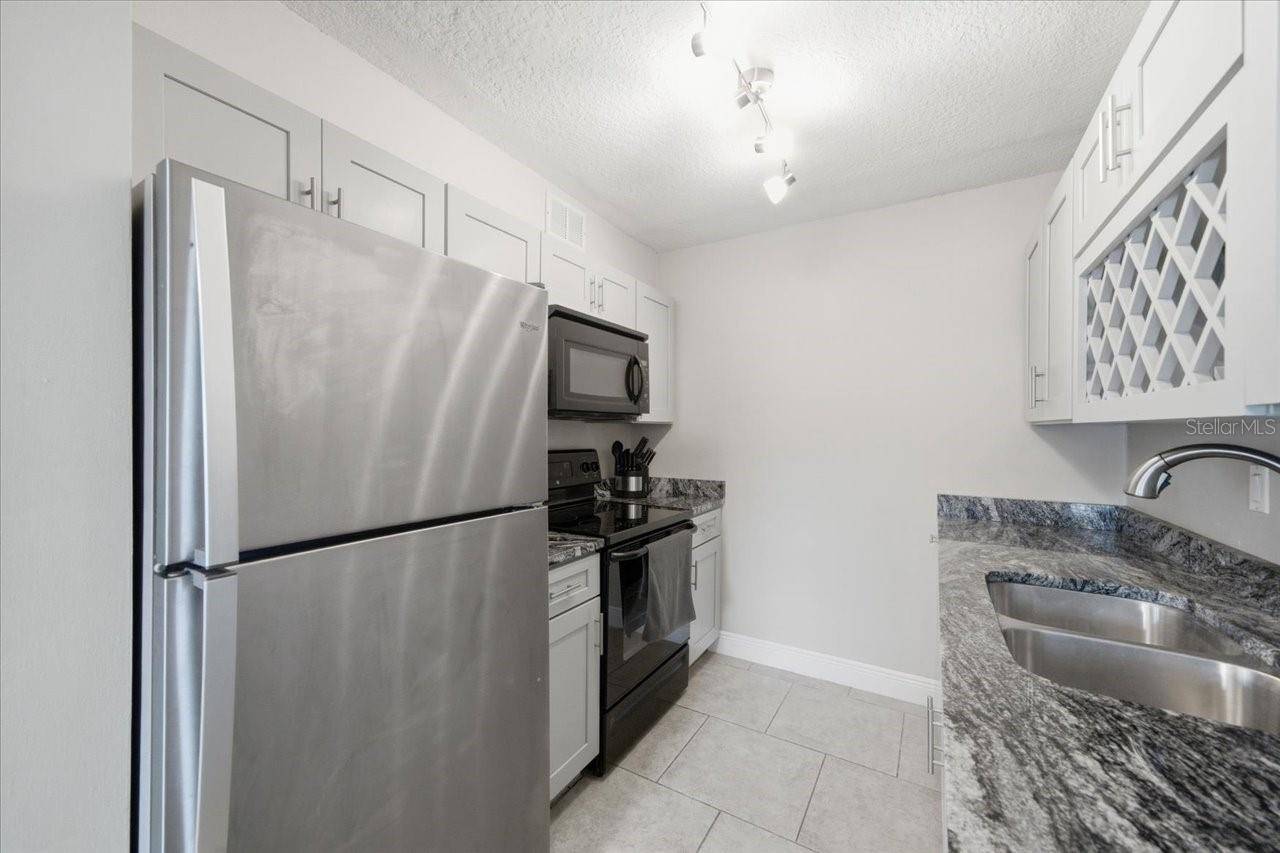 4843 COQUINA KEY DR SE #A, St Petersburg, FL 33705