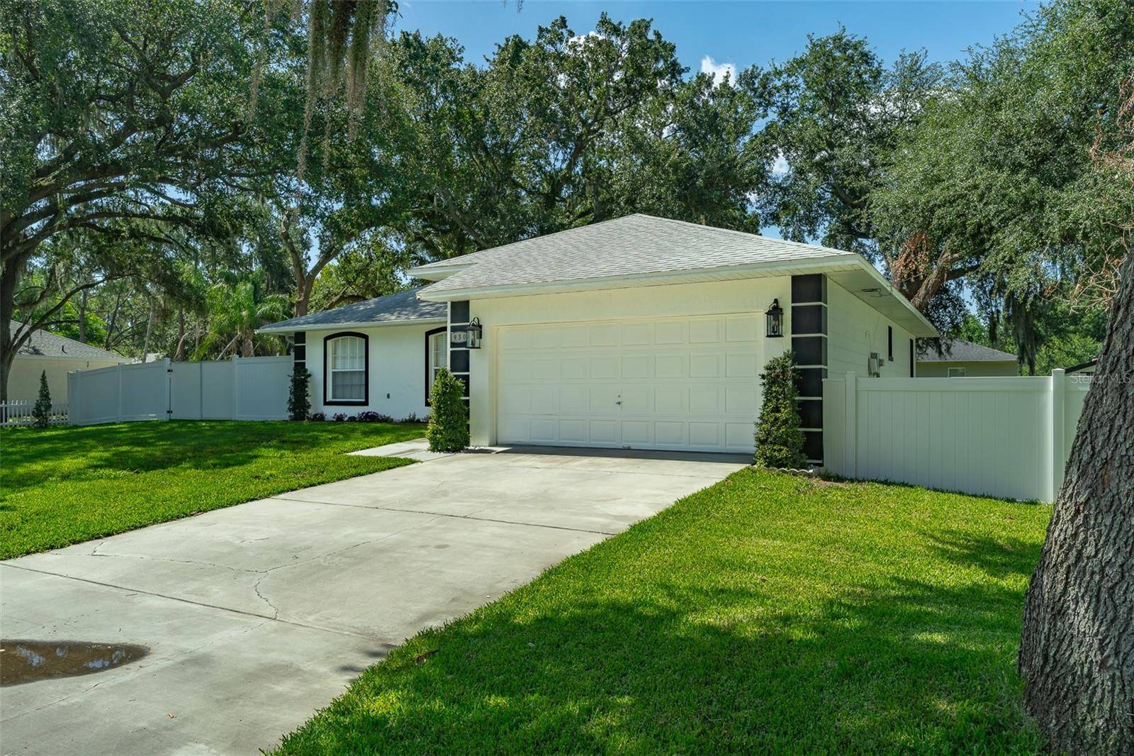 930 HICKS RD, Lakeland, FL 33813