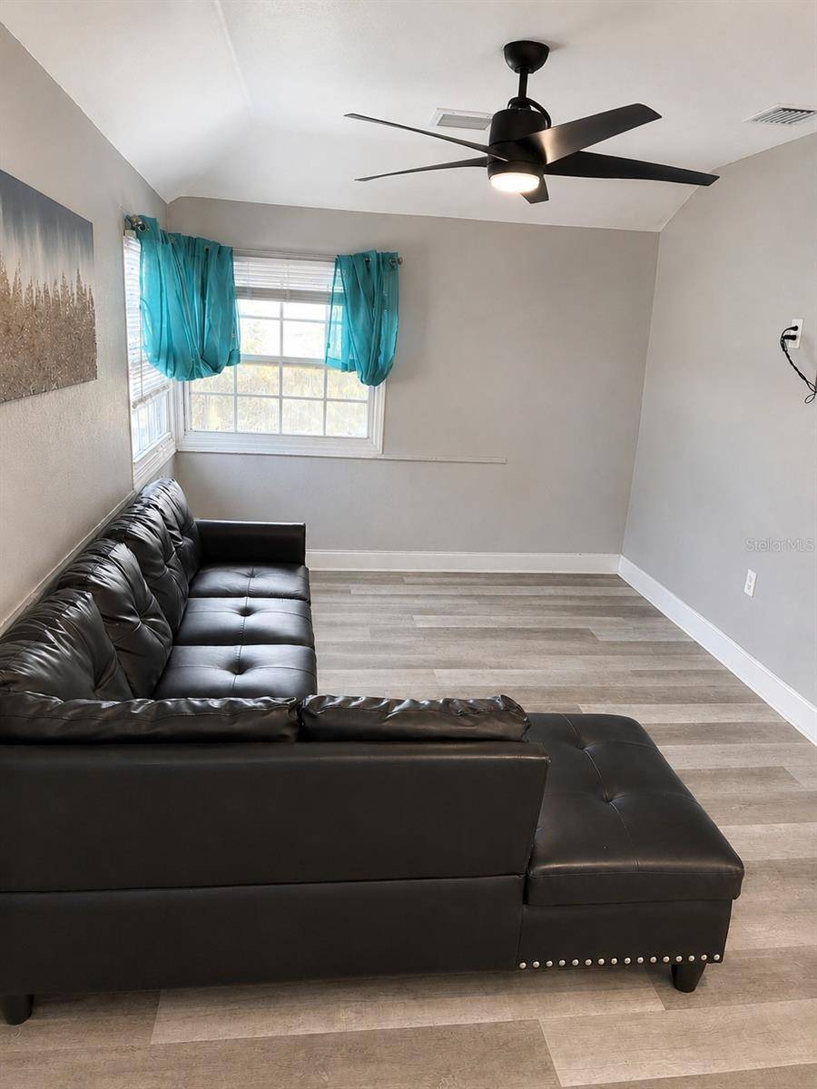 1340 13TH AVE S, St Petersburg, FL 33713