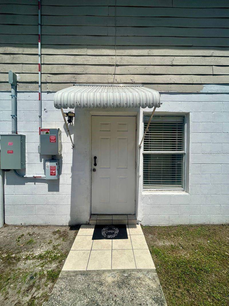 7302 WOODHALL CT, Tampa, FL 33634