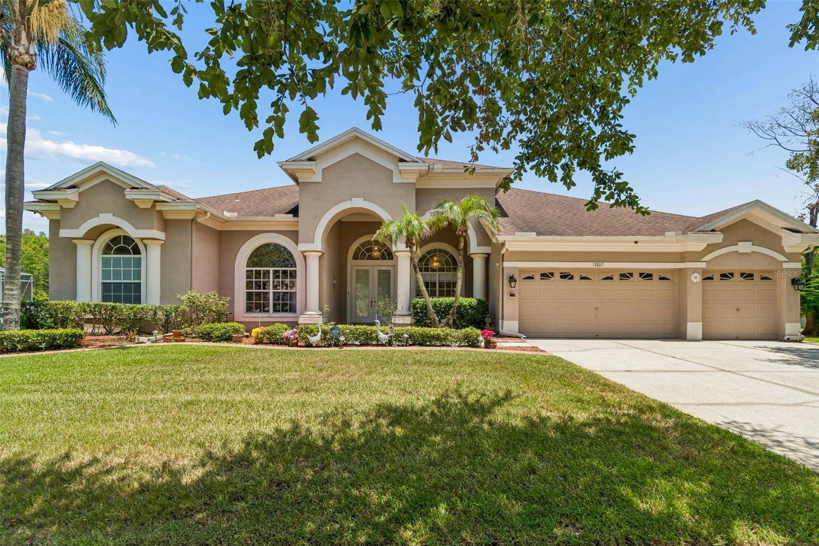 18107 EMERALD BAY ST, Tampa, FL 33647