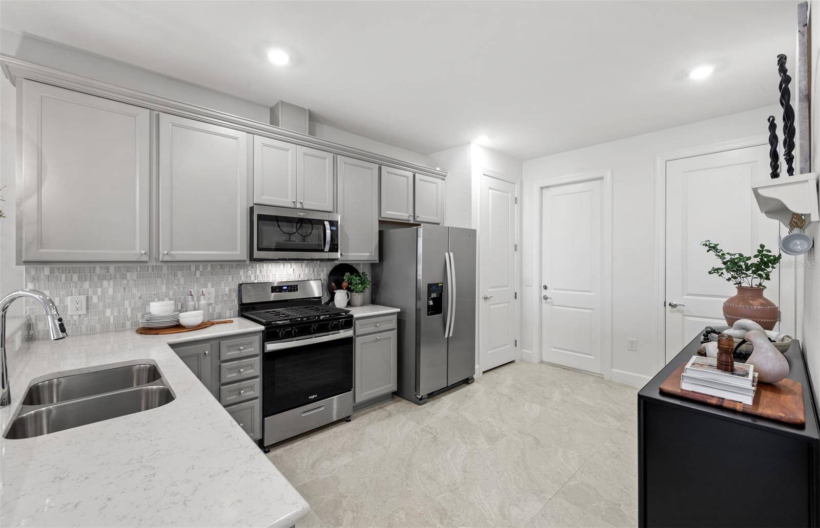 18718 INDIAN ROCK PL, Lakewood Ranch, FL 34211