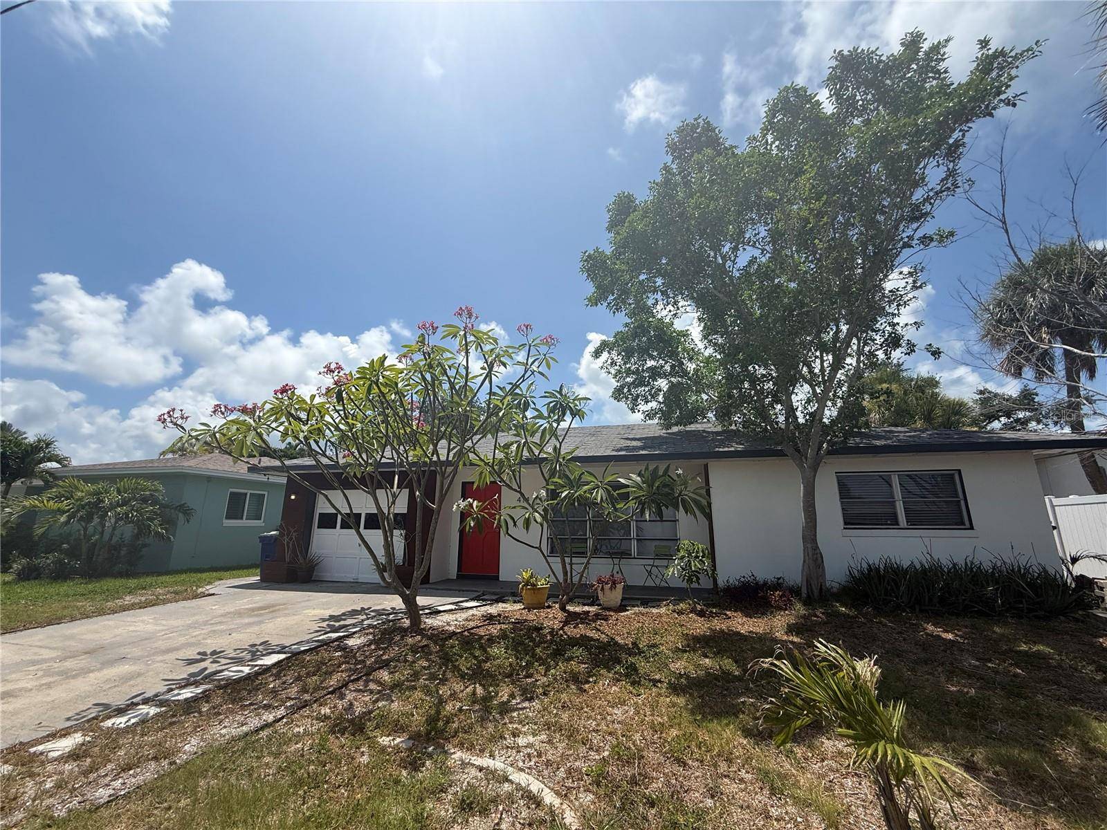 414 86TH AVE, St Pete Beach, FL 33706