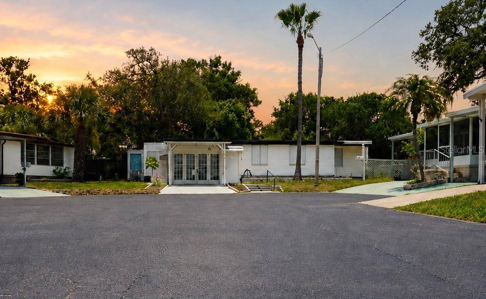 980 7TH ST NW #71, Largo, FL 33770