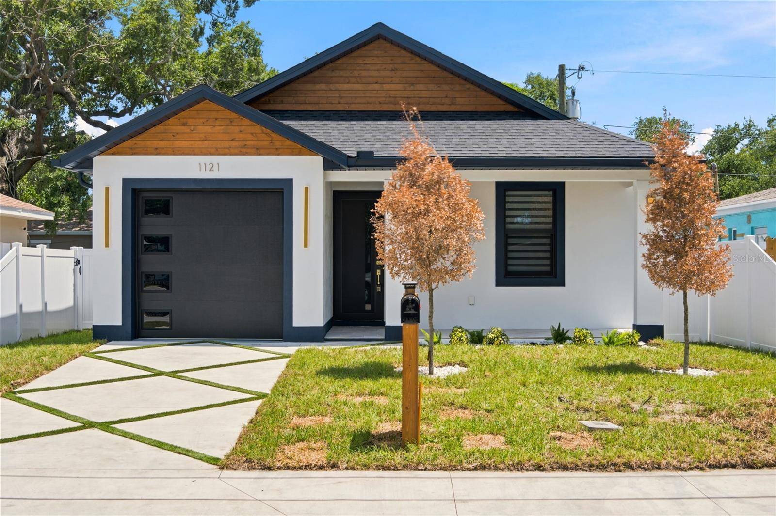 1121 ENGMAN ST, Clearwater, FL 33755