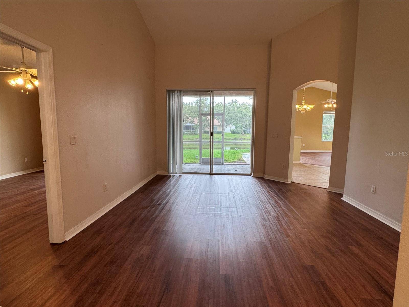 10207 QUAILS LANDING AVE, Tampa, FL 33647