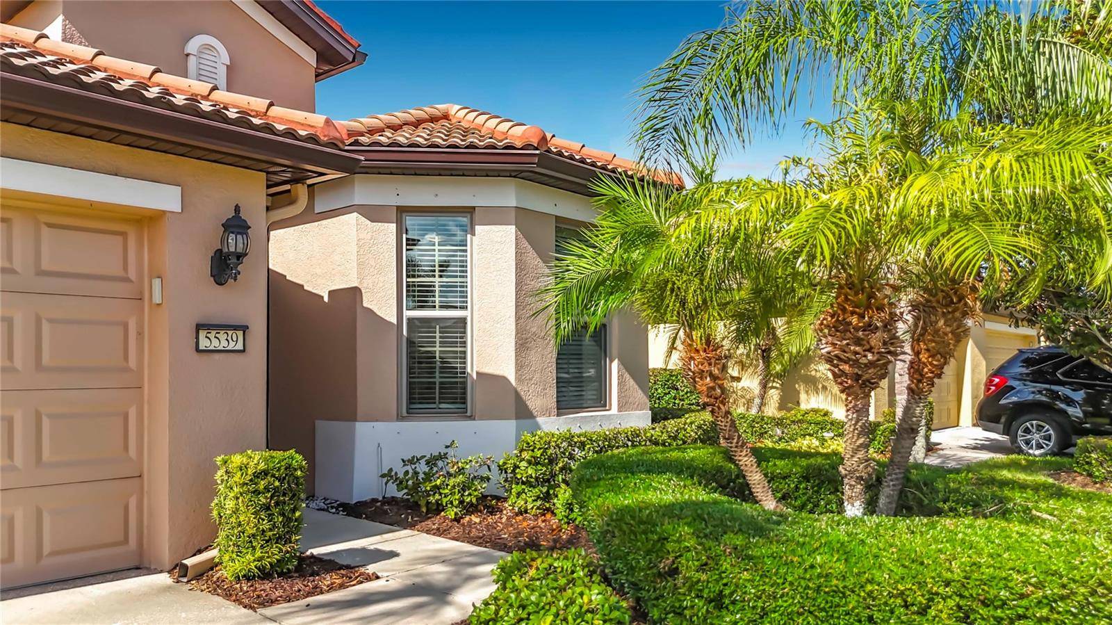 5539 SUNSET FALLS DR, Apollo Beach, FL 33572