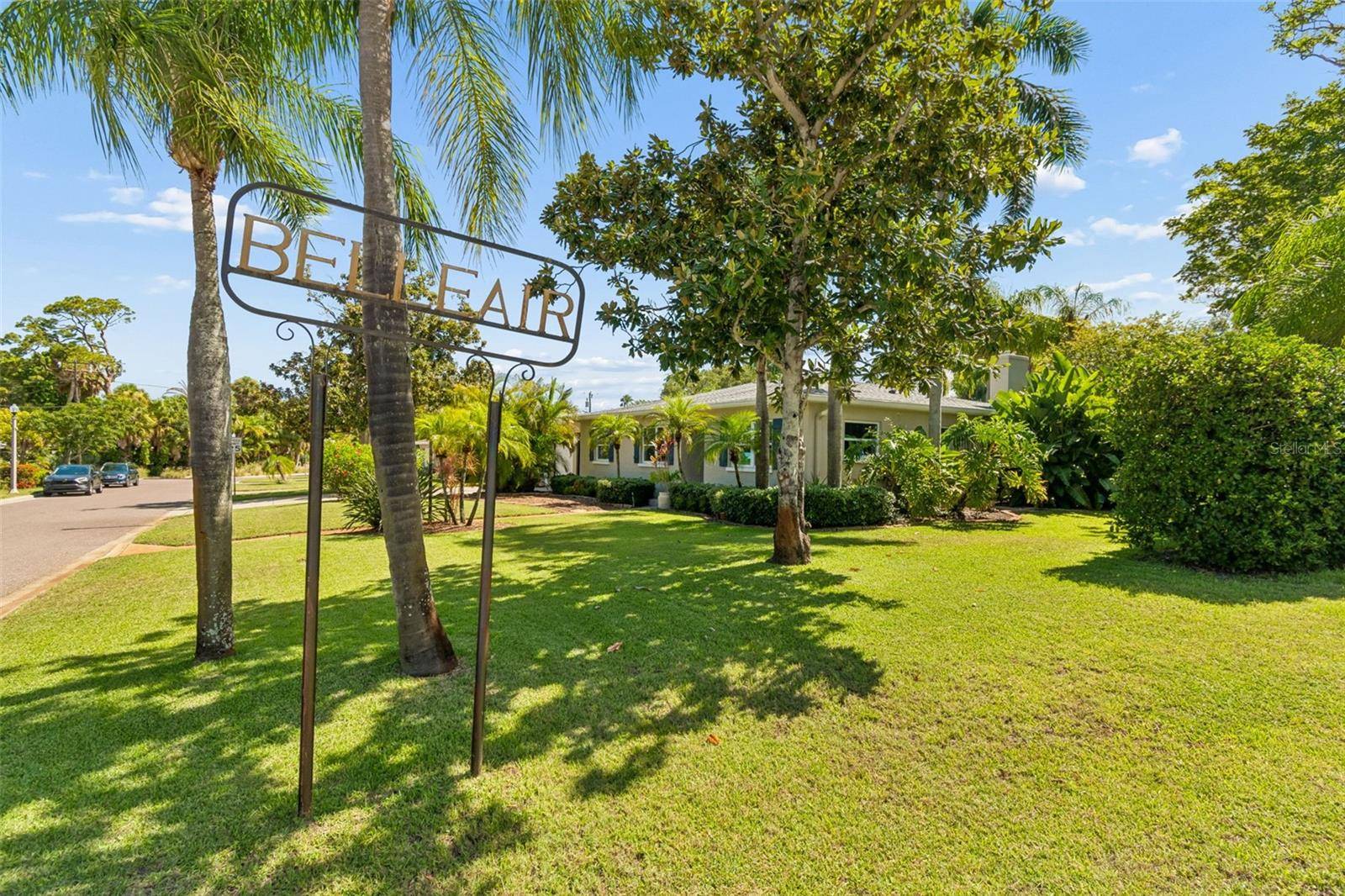 1743 EAGLES NEST DR, Belleair, FL 33756