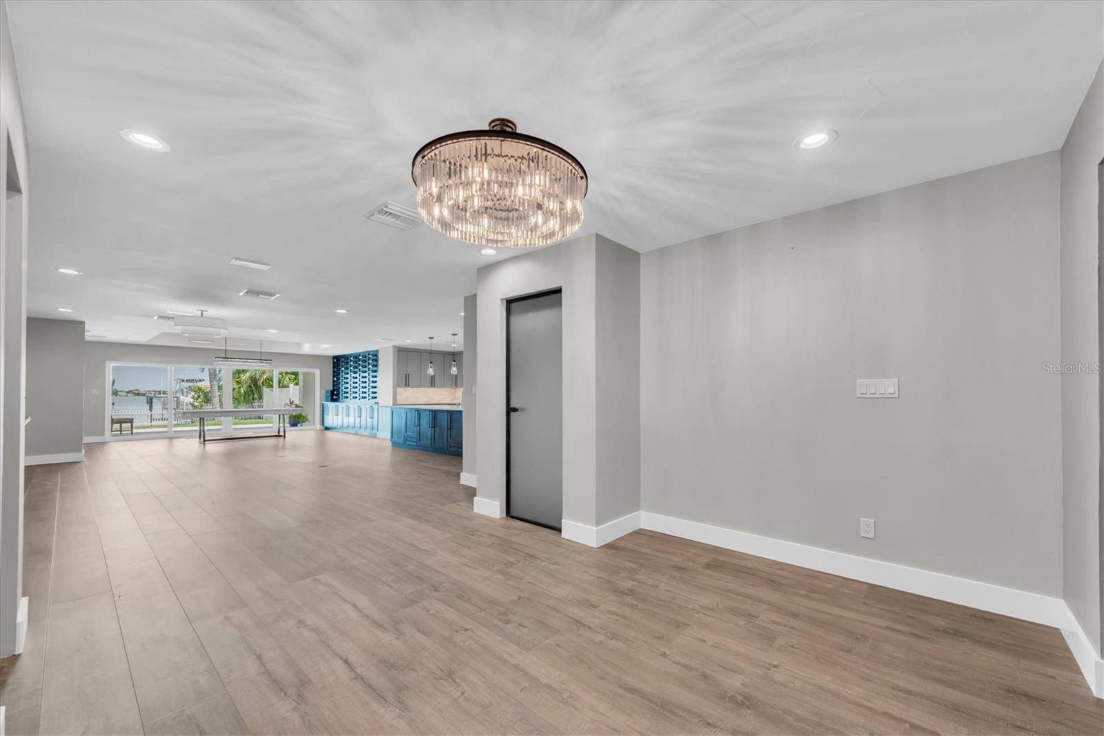 303 N BATH CLUB BLVD N, North Redington Beach, FL 33708