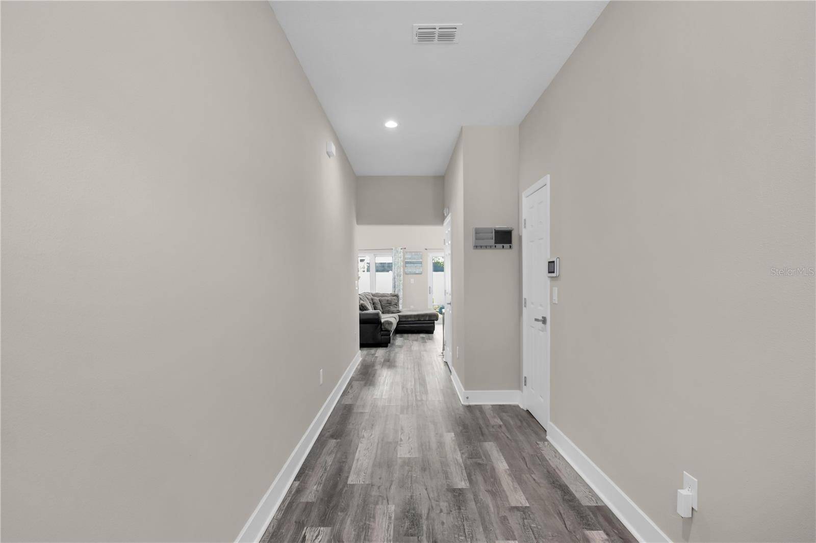 2404 CASSELL, Tampa, FL 33605