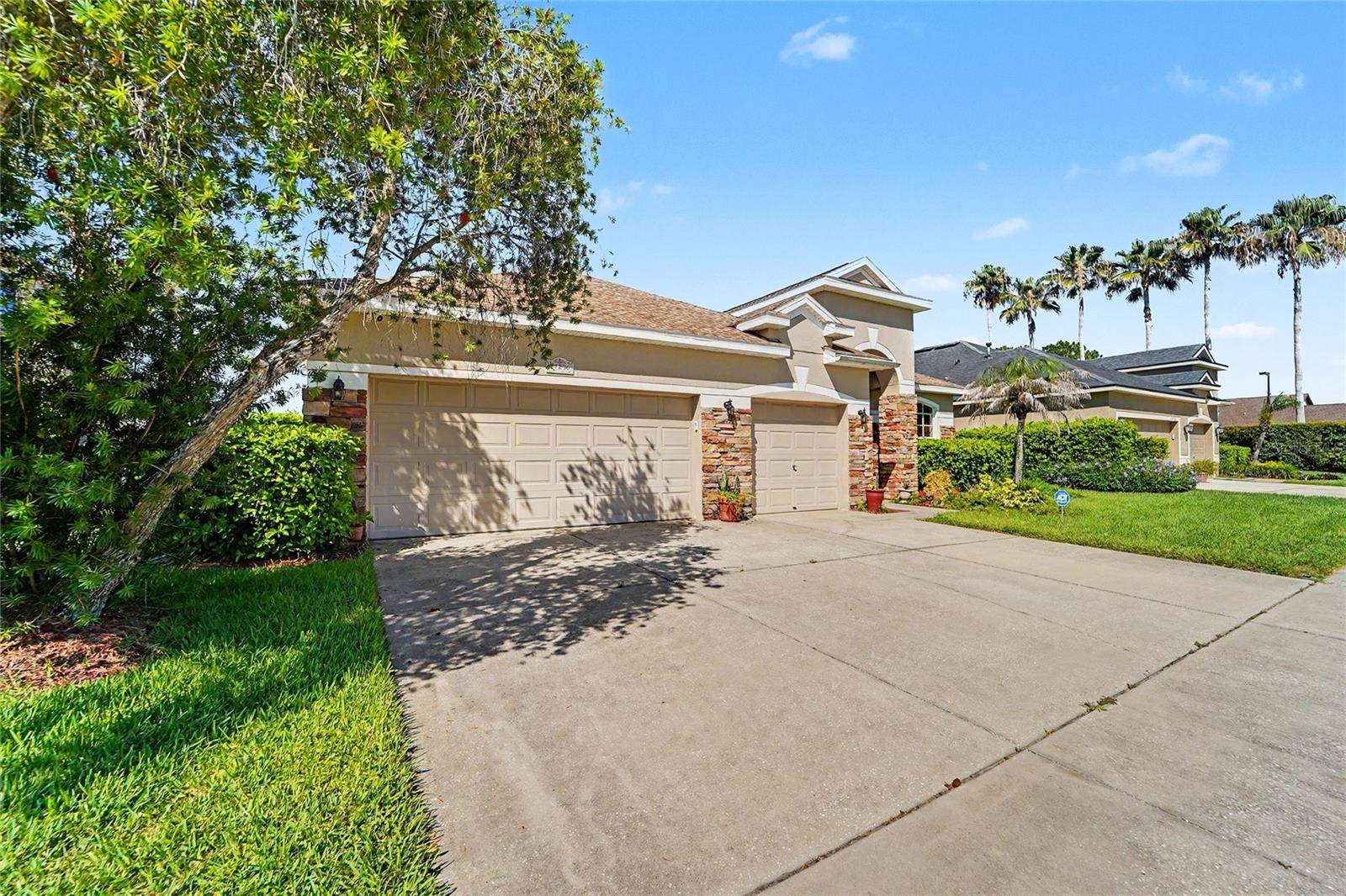 27236 HOLLYBROOK TRL, Wesley Chapel, FL 33544