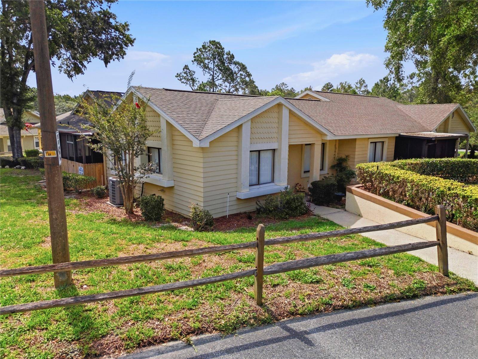 8160 STURBRIDGE CT #8160, Weeki Wachee, FL 34613