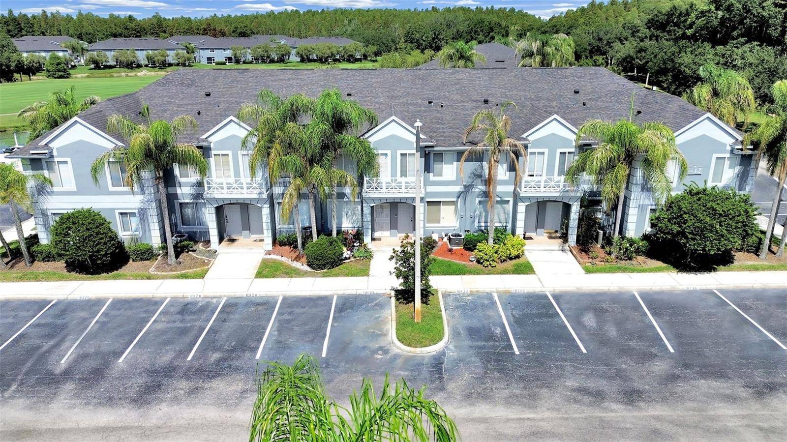 18126 PARADISE POINT DR, Tampa, FL 33647