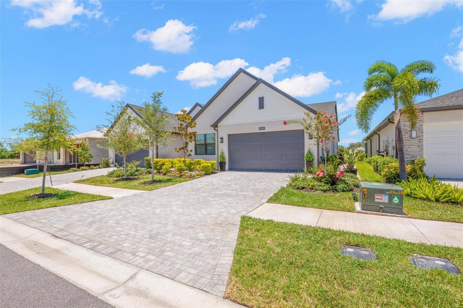 5828 WINDBREAK CT, Apollo Beach, FL 33572