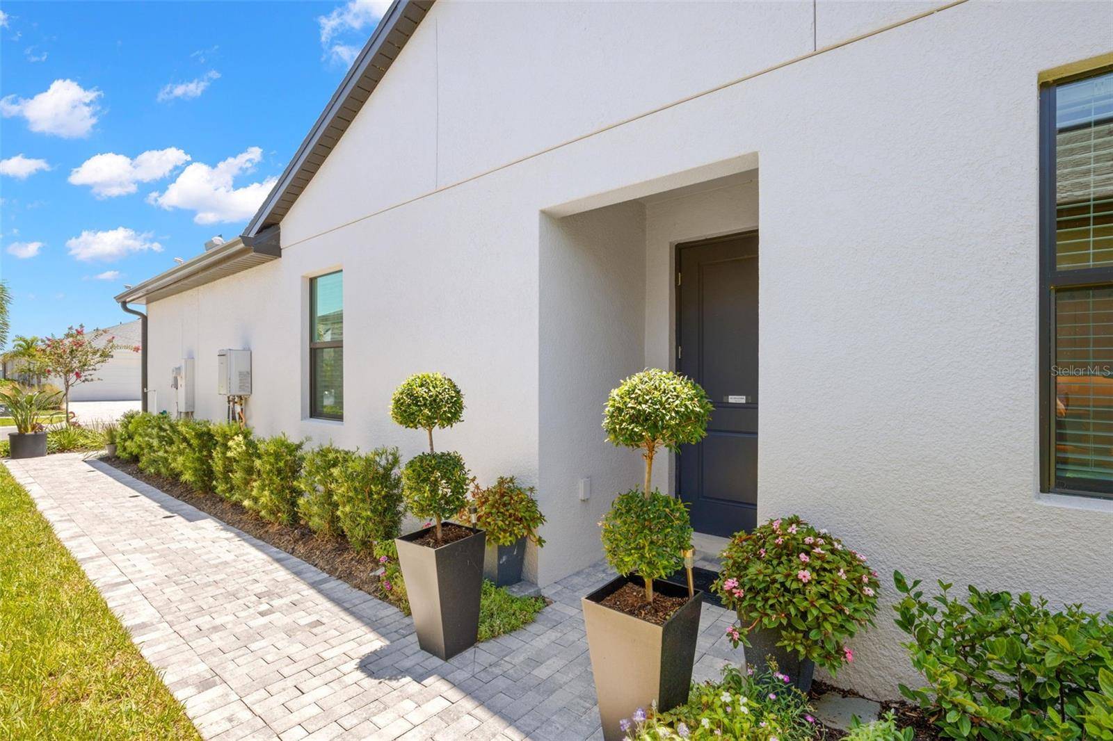 5828 WINDBREAK CT, Apollo Beach, FL 33572