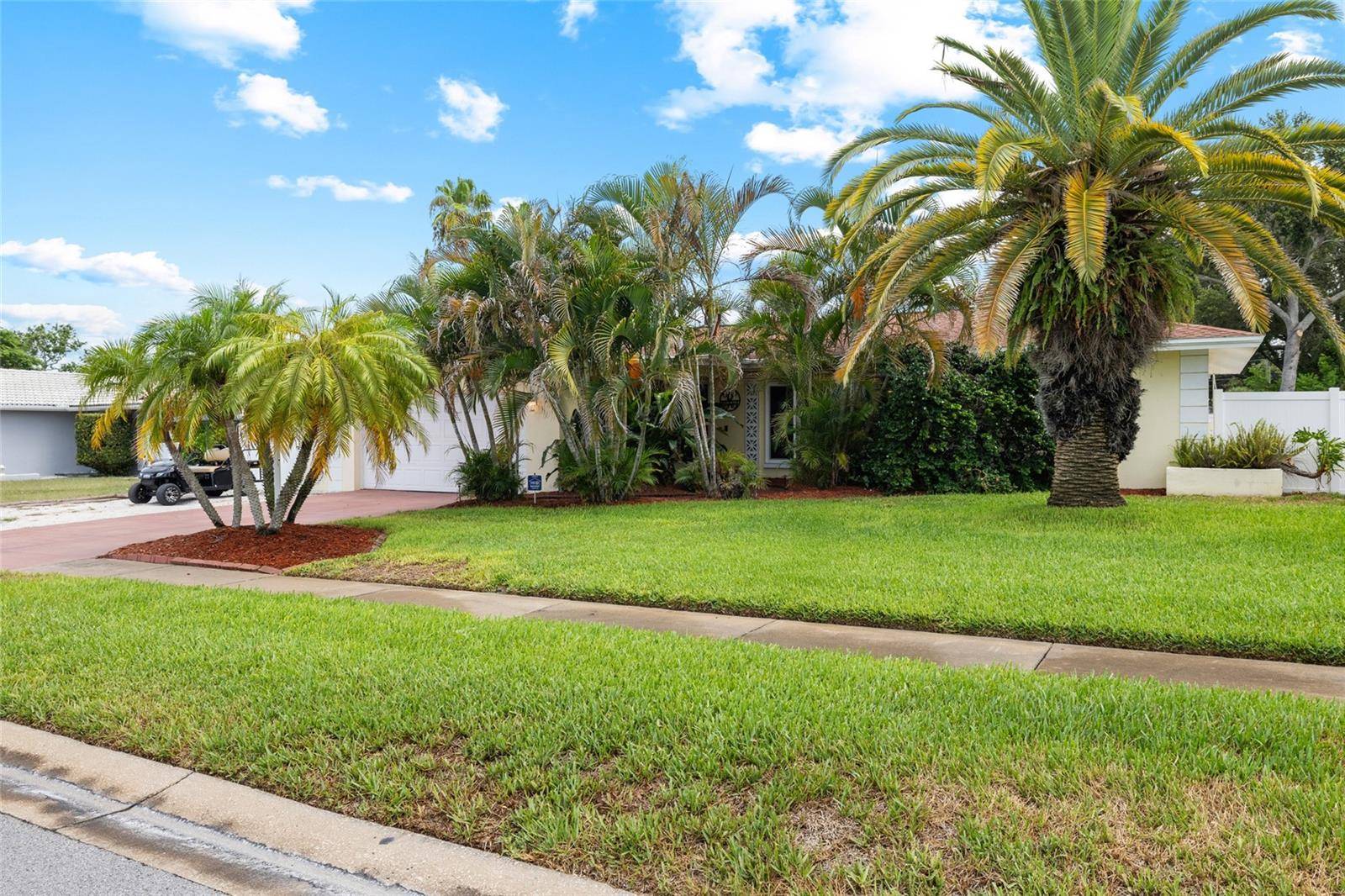 1070 MCCARTY ST, Dunedin, FL 34698