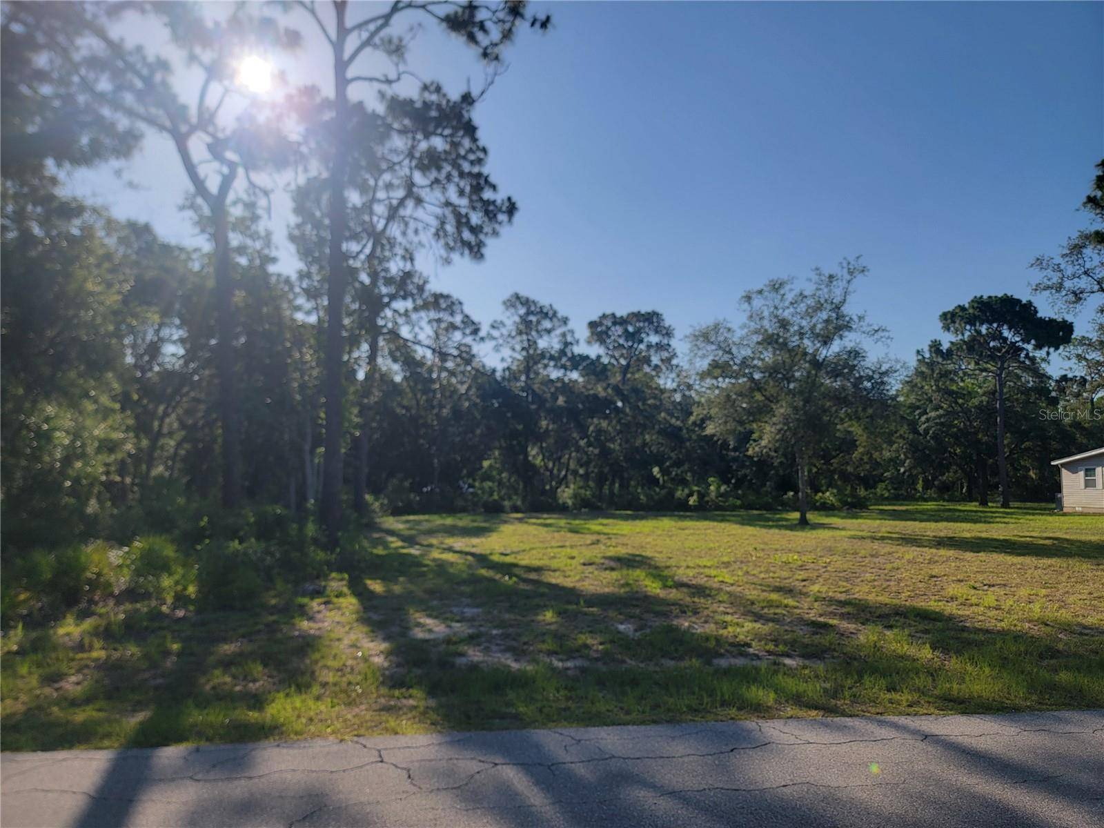 2075 S COLONIAL AVE, Homosassa, FL 34448