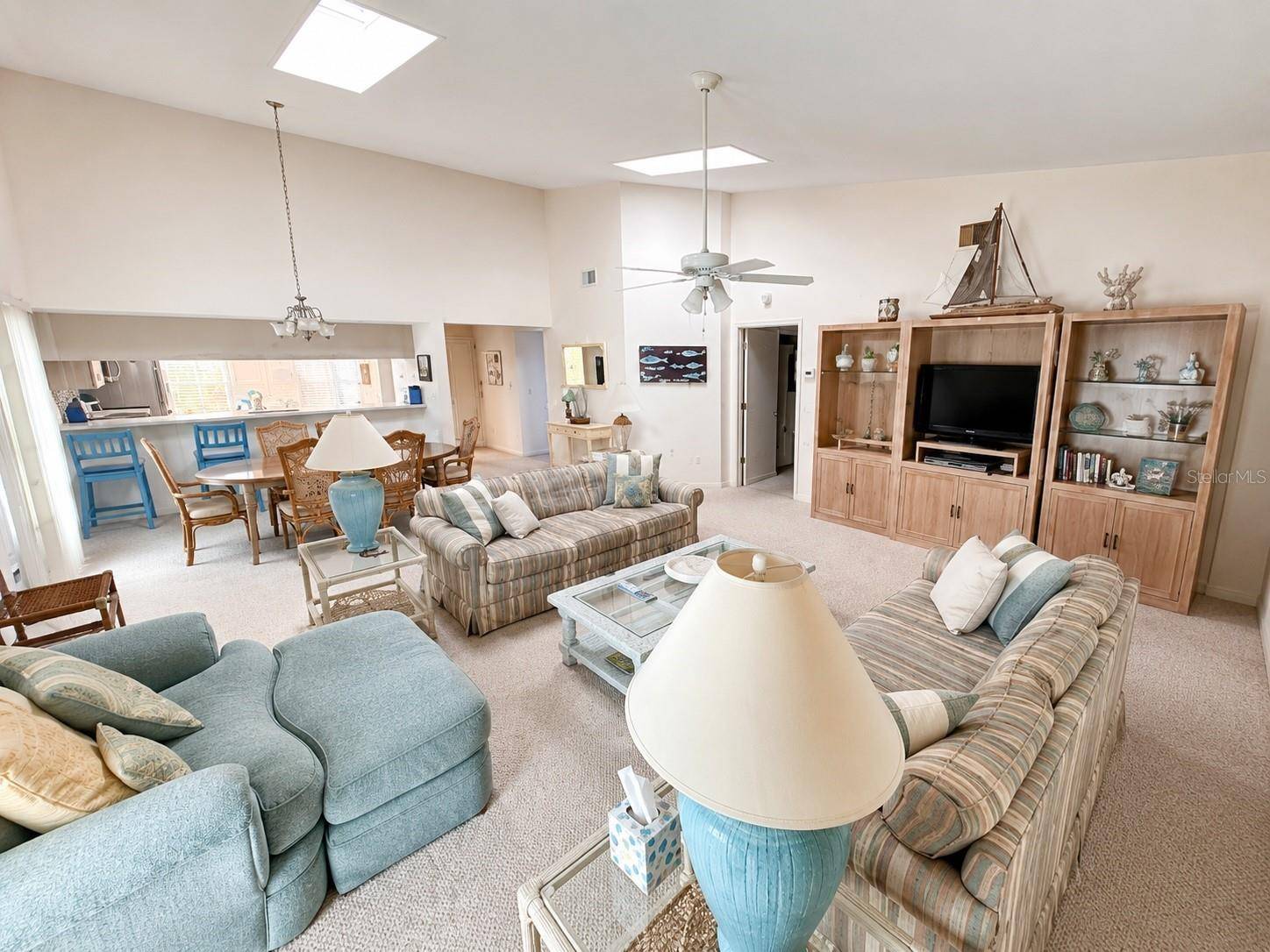 4068 WILSHIRE CIR E #145, Sarasota, FL 34238