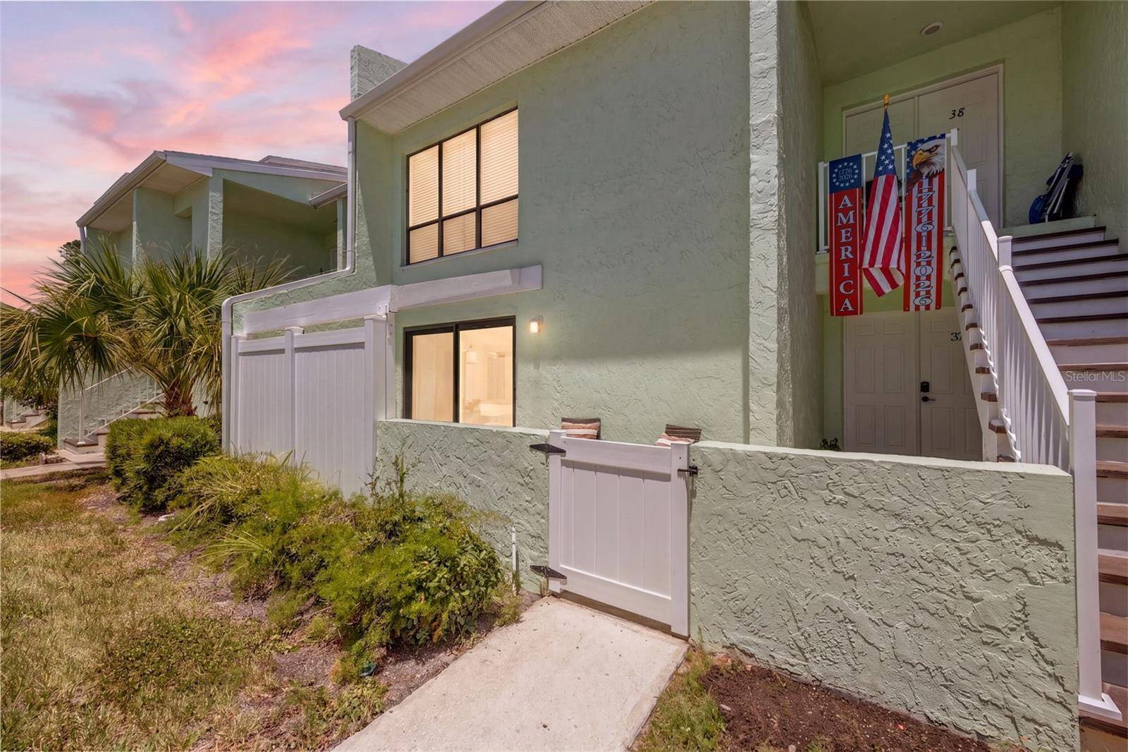 1 WINDRUSH BLVD #37, Indian Rocks Beach, FL 33785