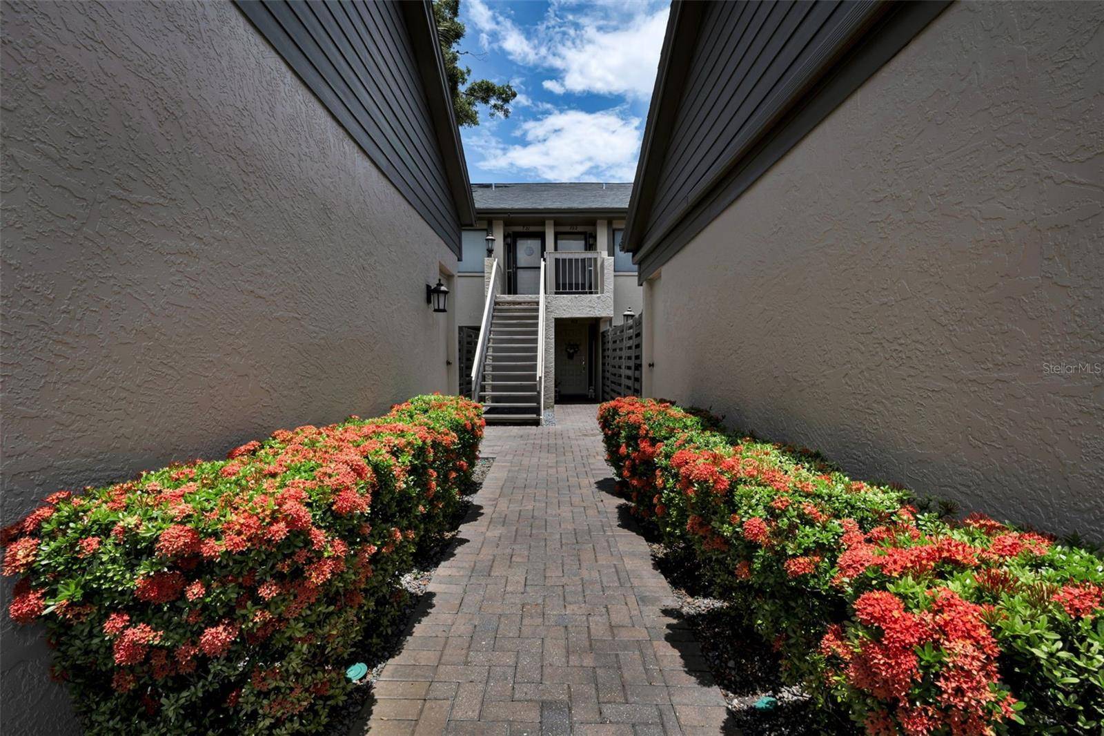 3165 LANDMARK DR #711, Clearwater, FL 33761
