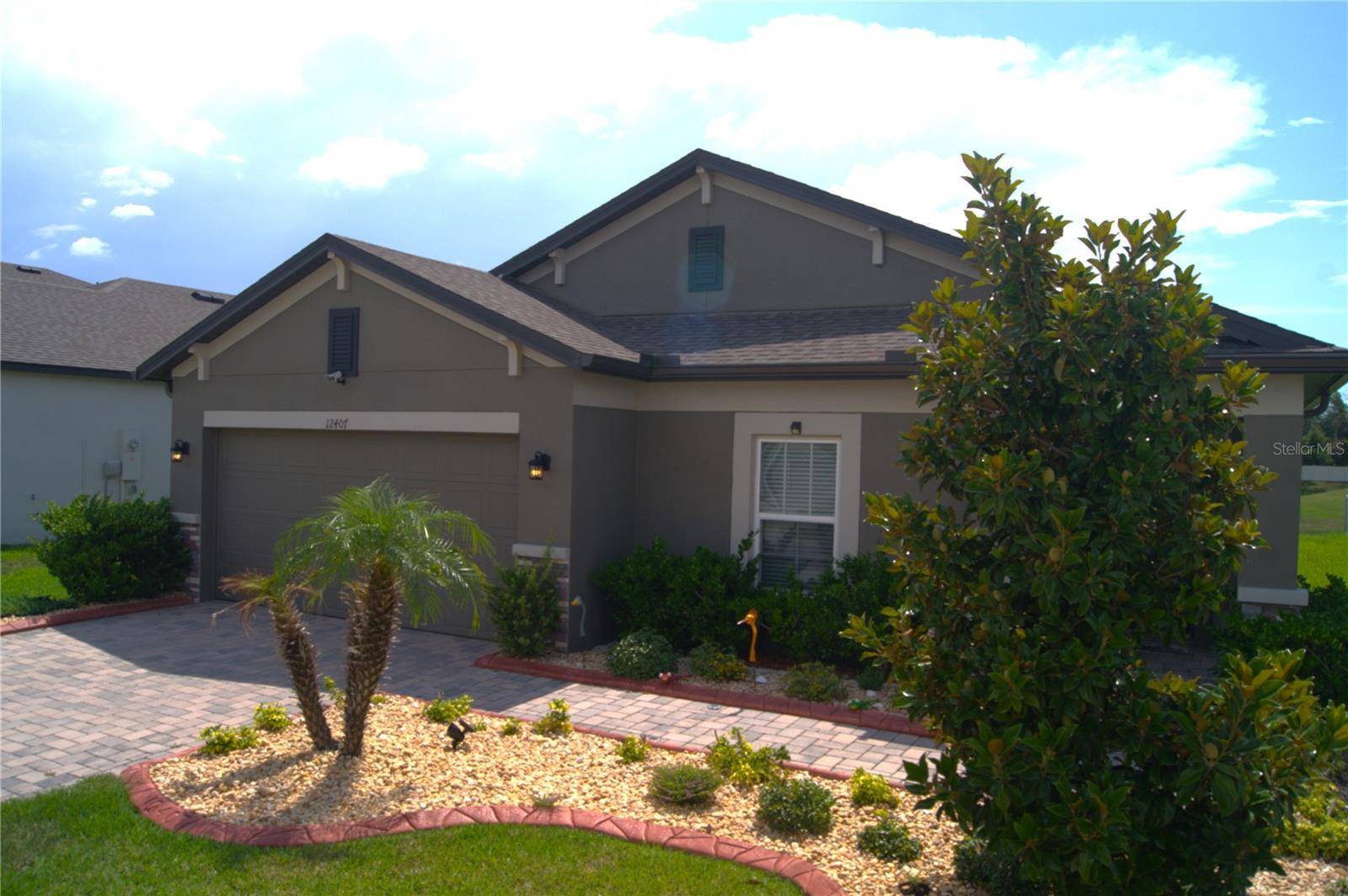 12407 HILLTOP FARMS DR, Dade City, FL 33525