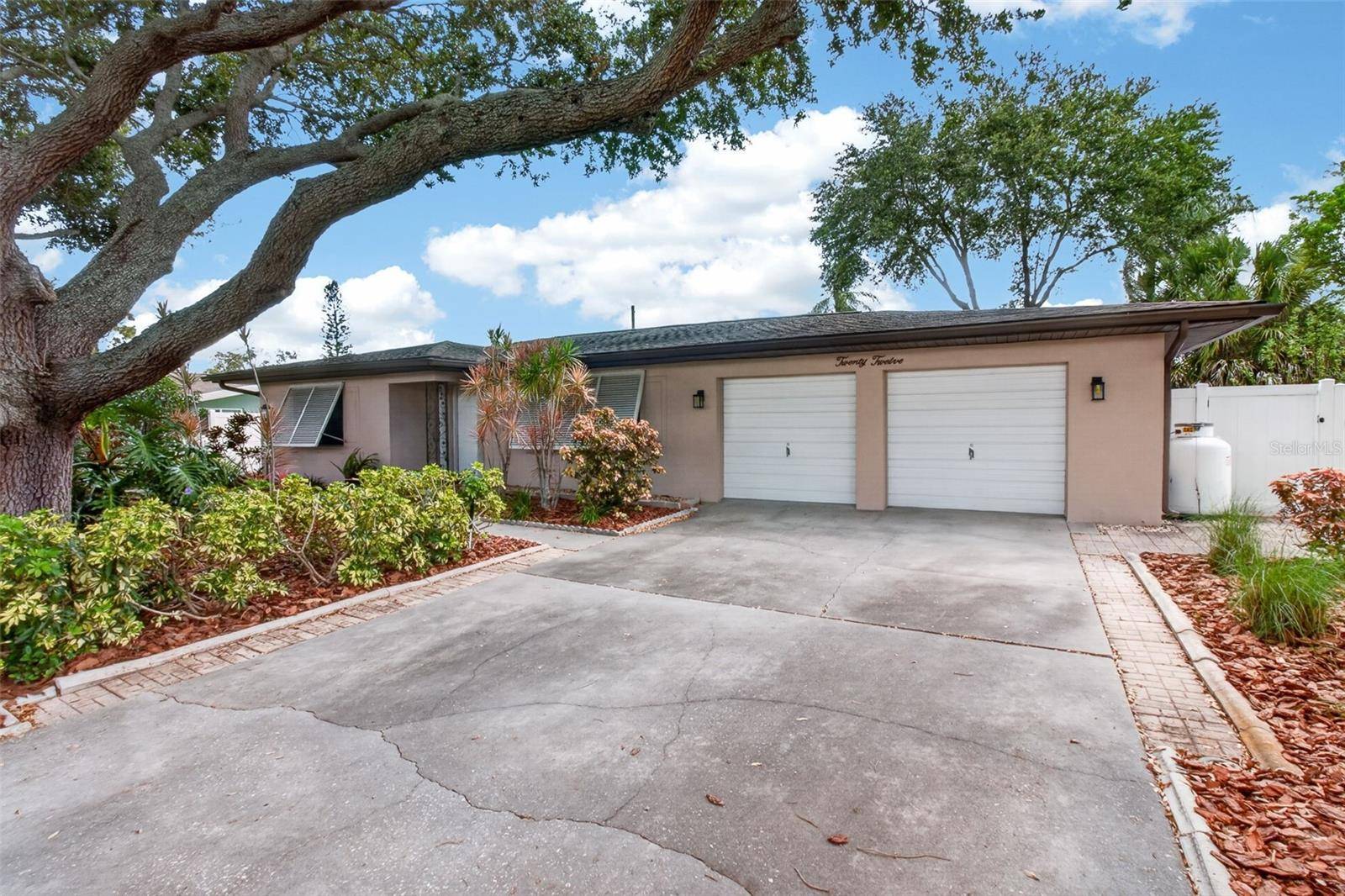2012 RIPON DR, Clearwater, FL 33764
