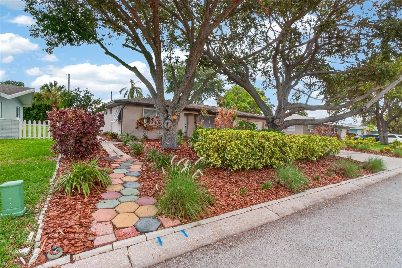 2012 RIPON DR, Clearwater, FL 33764