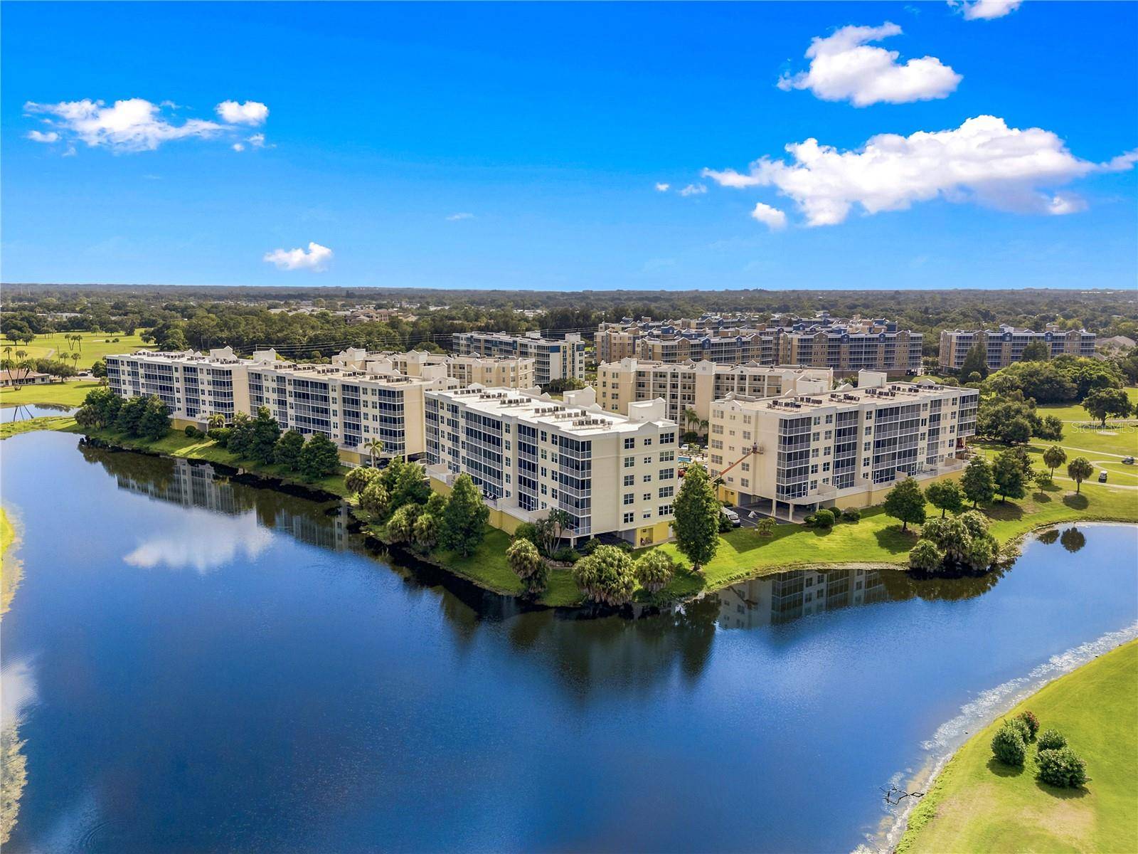 1200 COUNTRY CLUB DR #2205, Largo, FL 33771