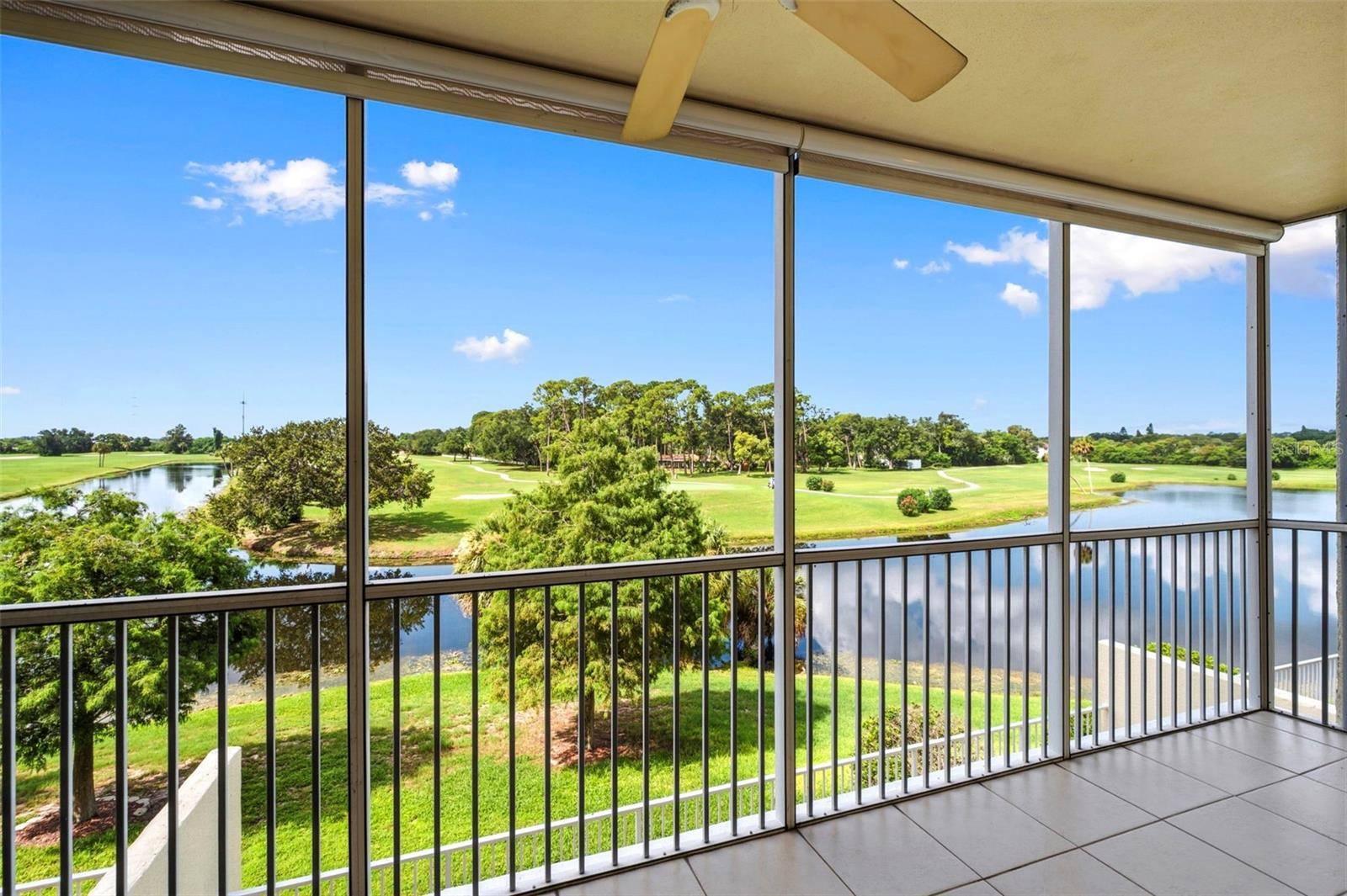 1200 COUNTRY CLUB DR #2205, Largo, FL 33771