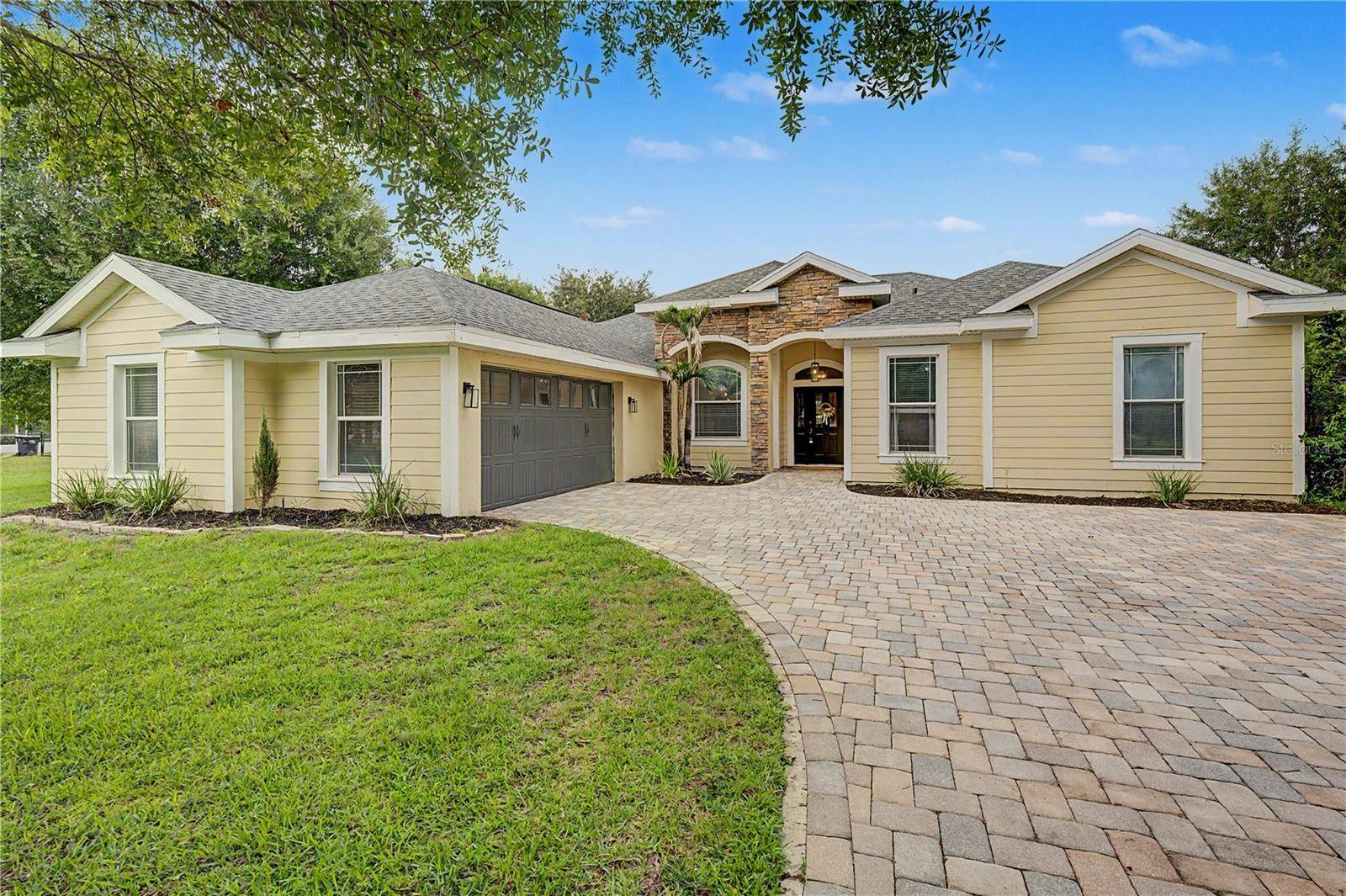 13134 DONE GROVEN DR, Dover, FL 33527