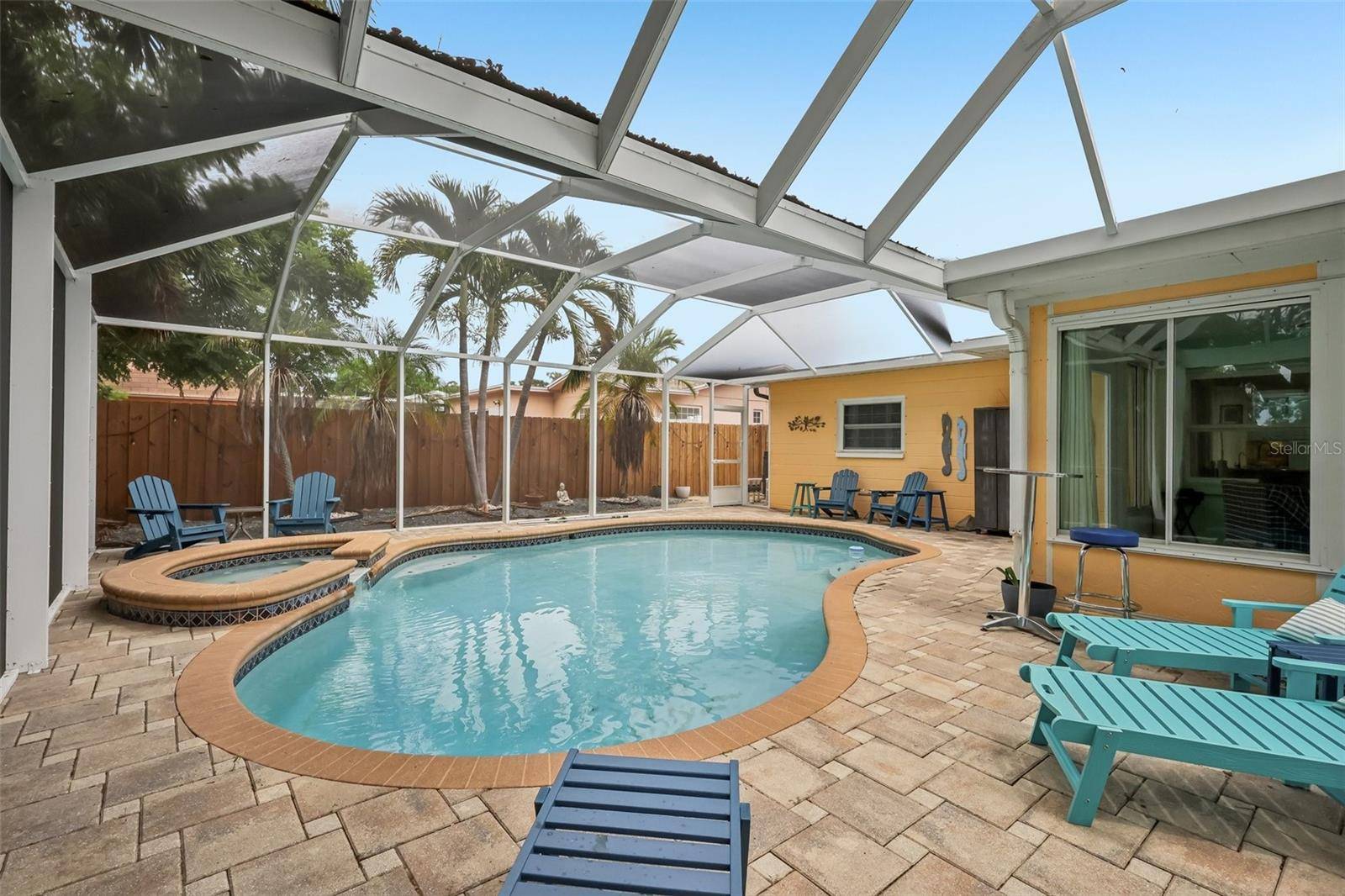 13801 87TH AVE, Seminole, FL 33776