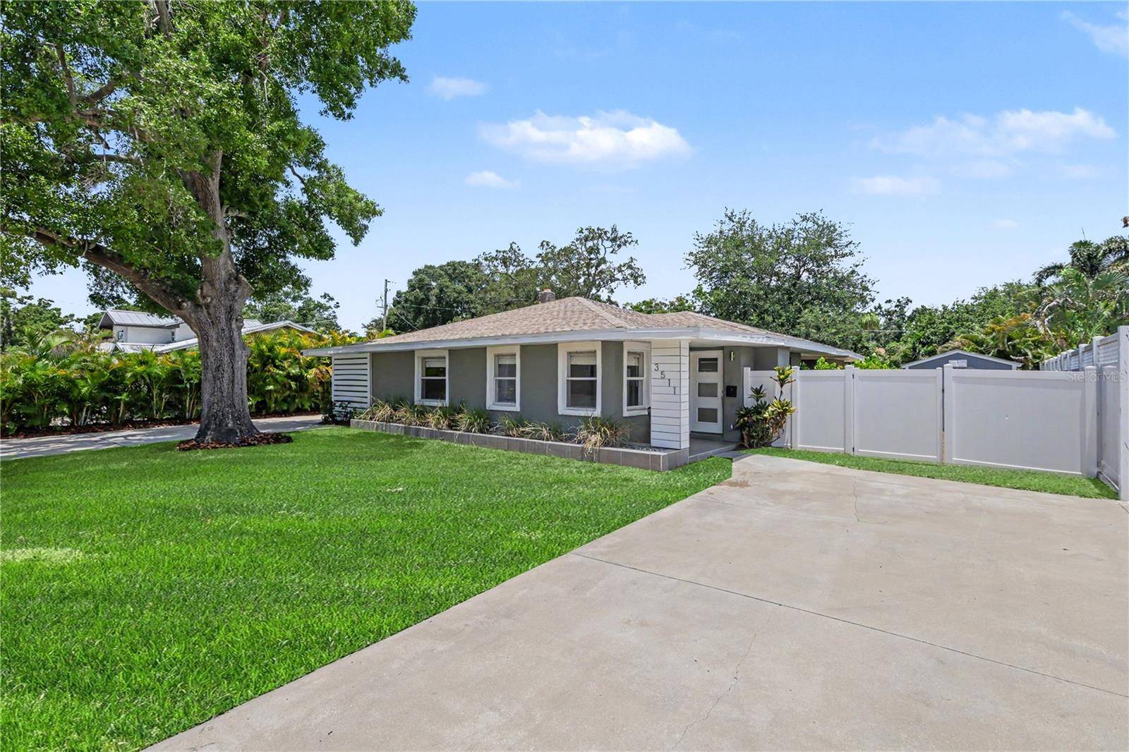 3511 W AZEELE ST, Tampa, FL 33609