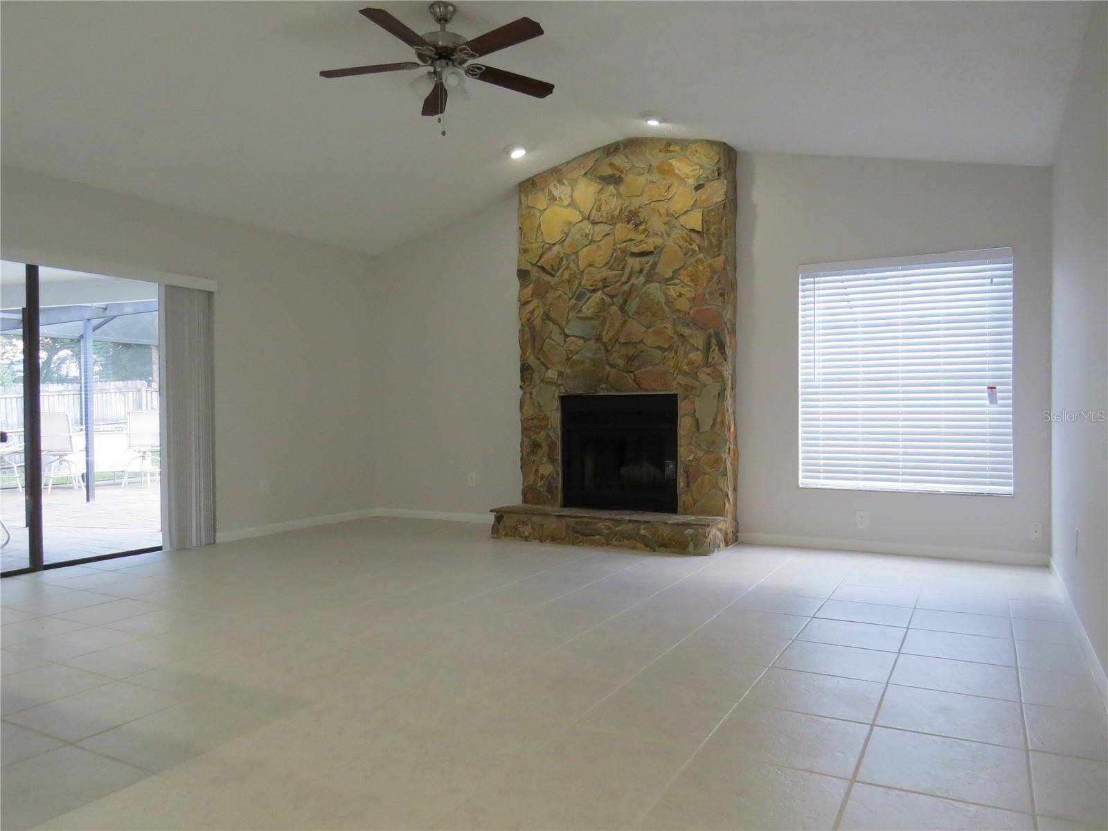 4023 PADDLEWHEEL DR, Brandon, FL 33511