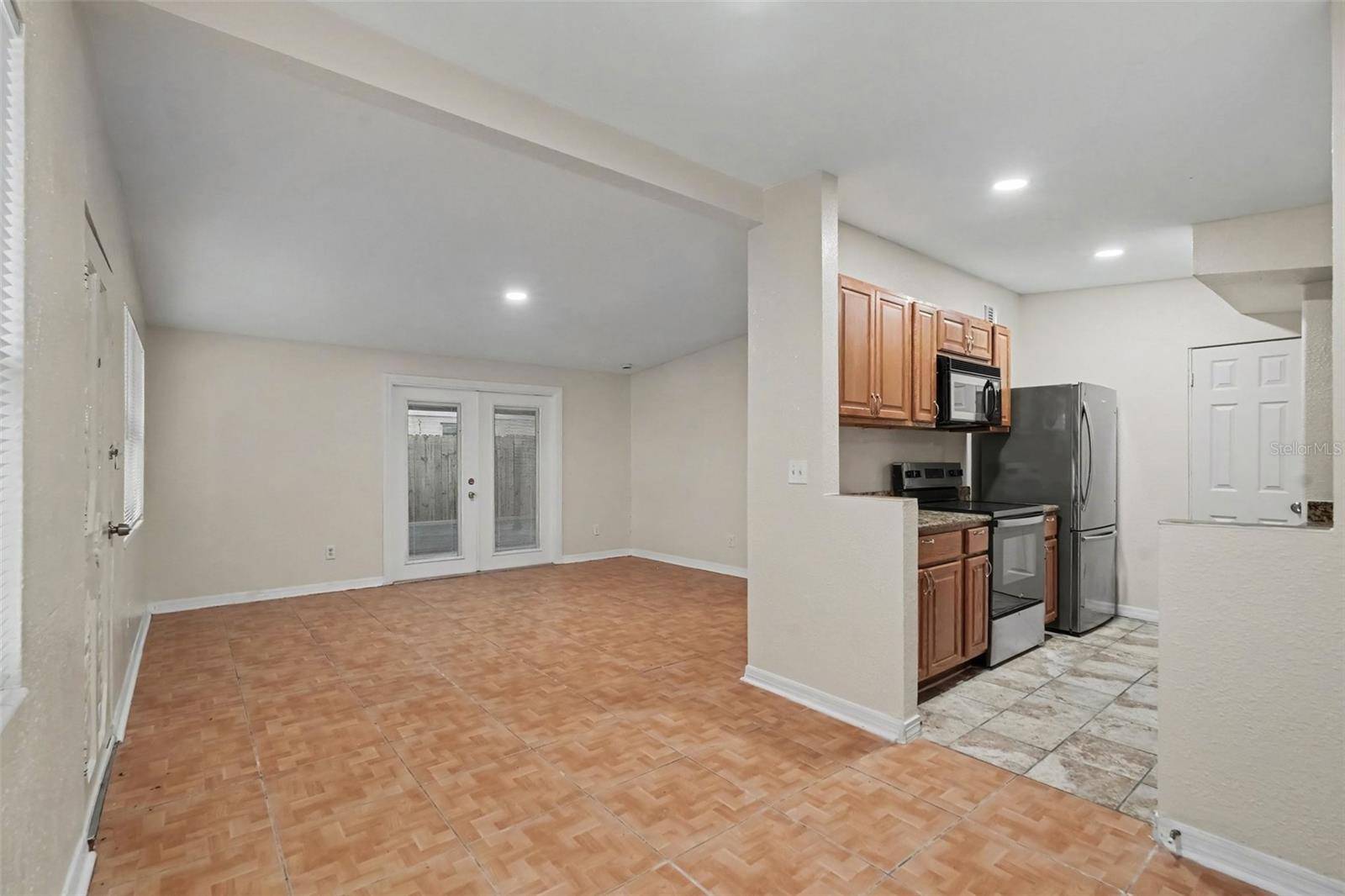 1503 W LINEBAUGH AVE, Tampa, FL 33612