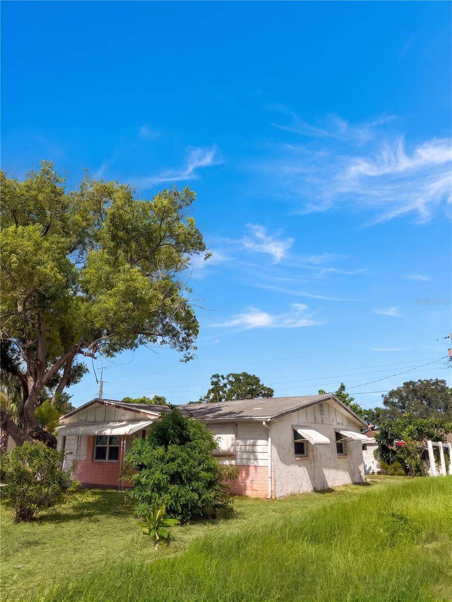 2412 ARCADIA RD, Holiday, FL 34690