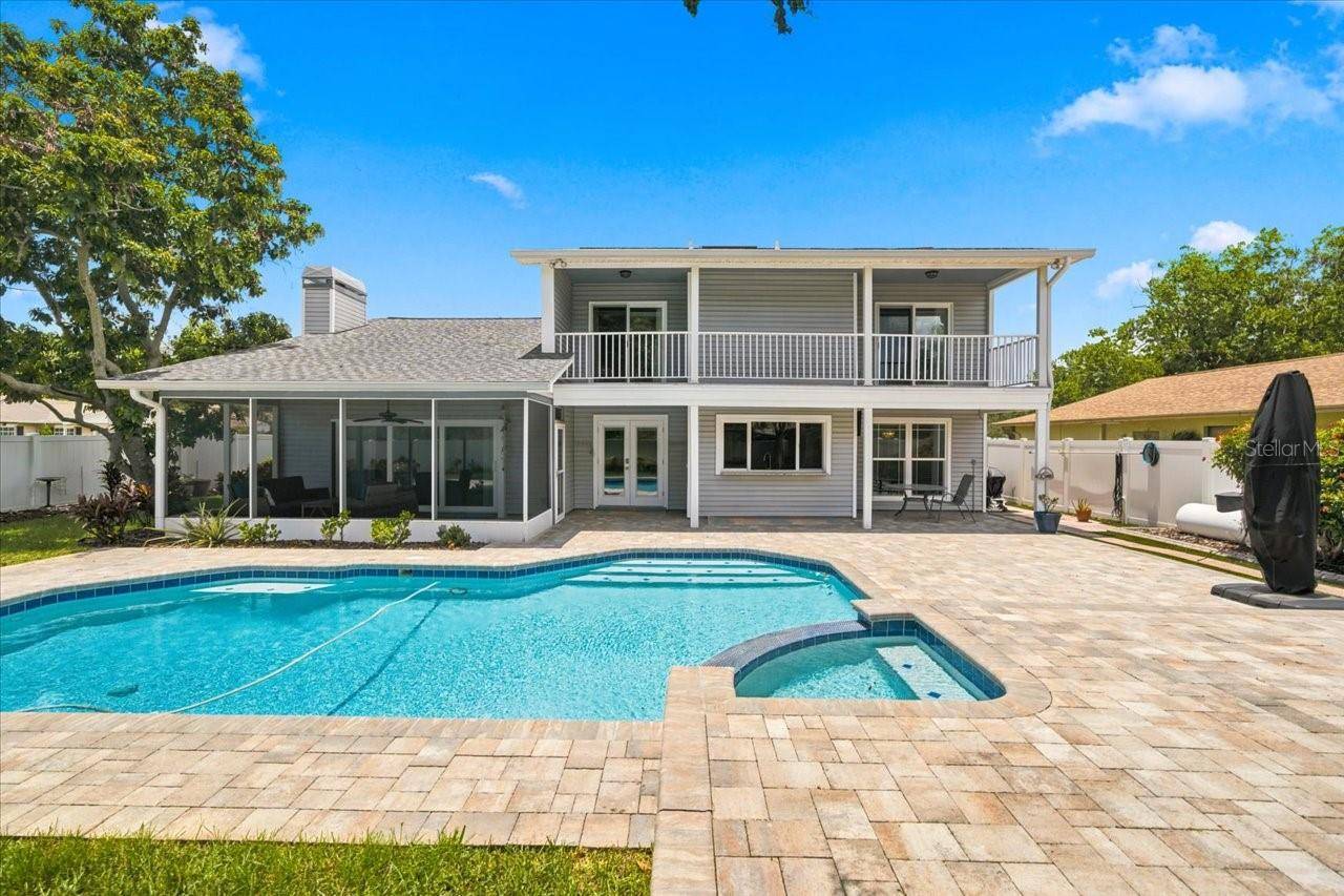 13101 BURNES LAKE DR, Tampa, FL 33612