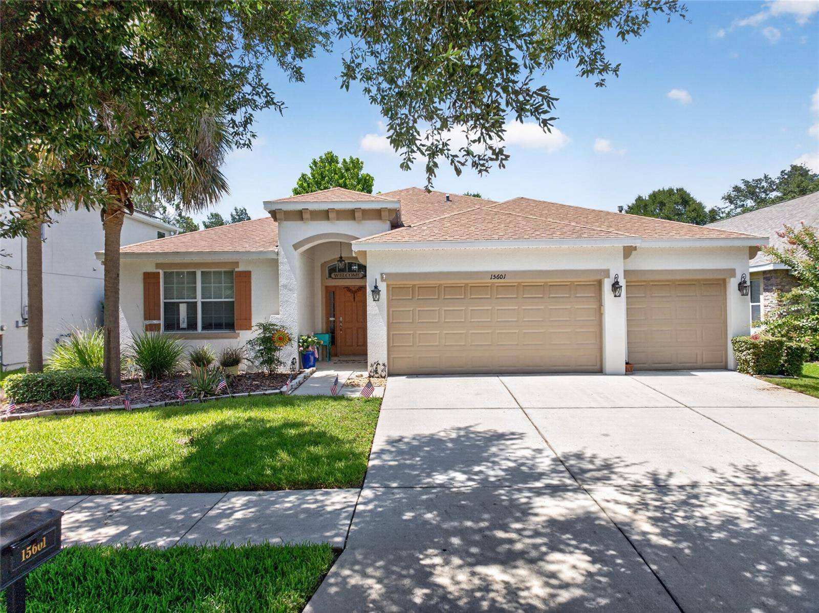 15601 STARLING WATER DR, Lithia, FL 33547