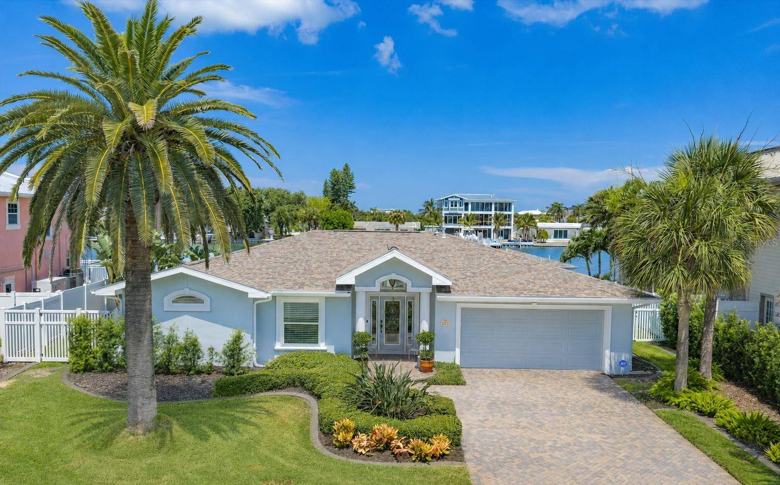 2218 DONATO DR, Belleair Beach, FL 33786