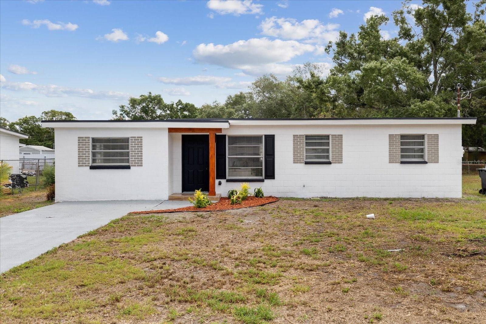 4922 S 82ND ST, Tampa, FL 33619