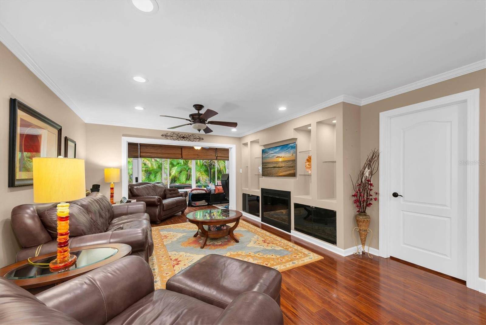 19029 US HIGHWAY 19 N #13E, Clearwater, FL 33764